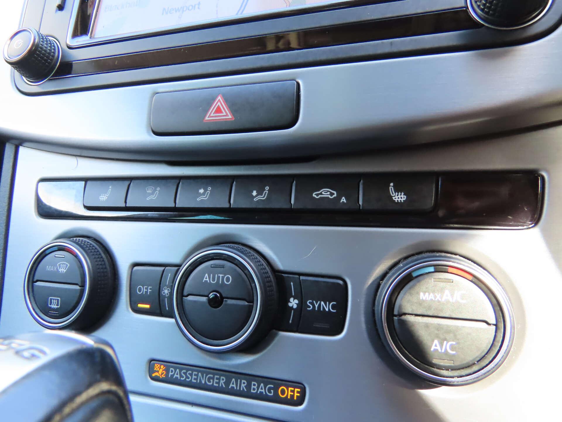 Volkswagen CC view 13