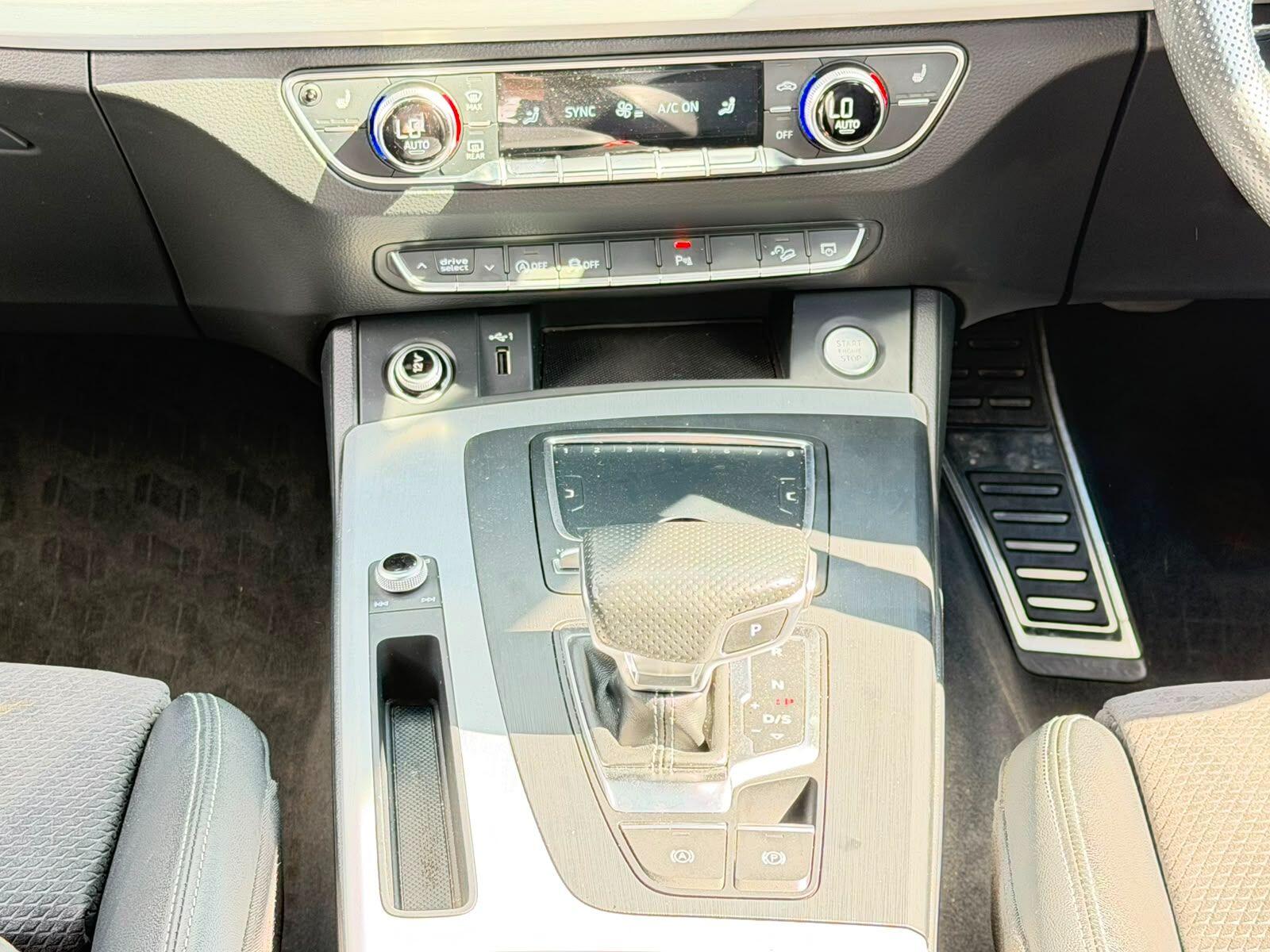 Audi Q5 view 30