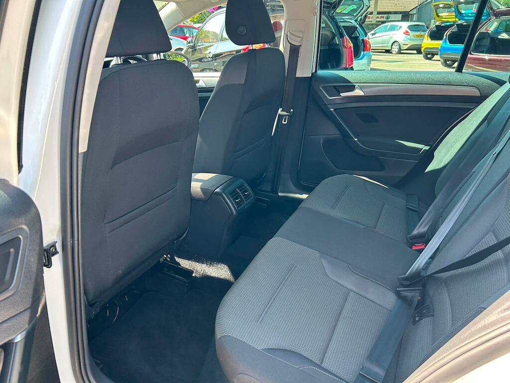 Volkswagen Golf view 15