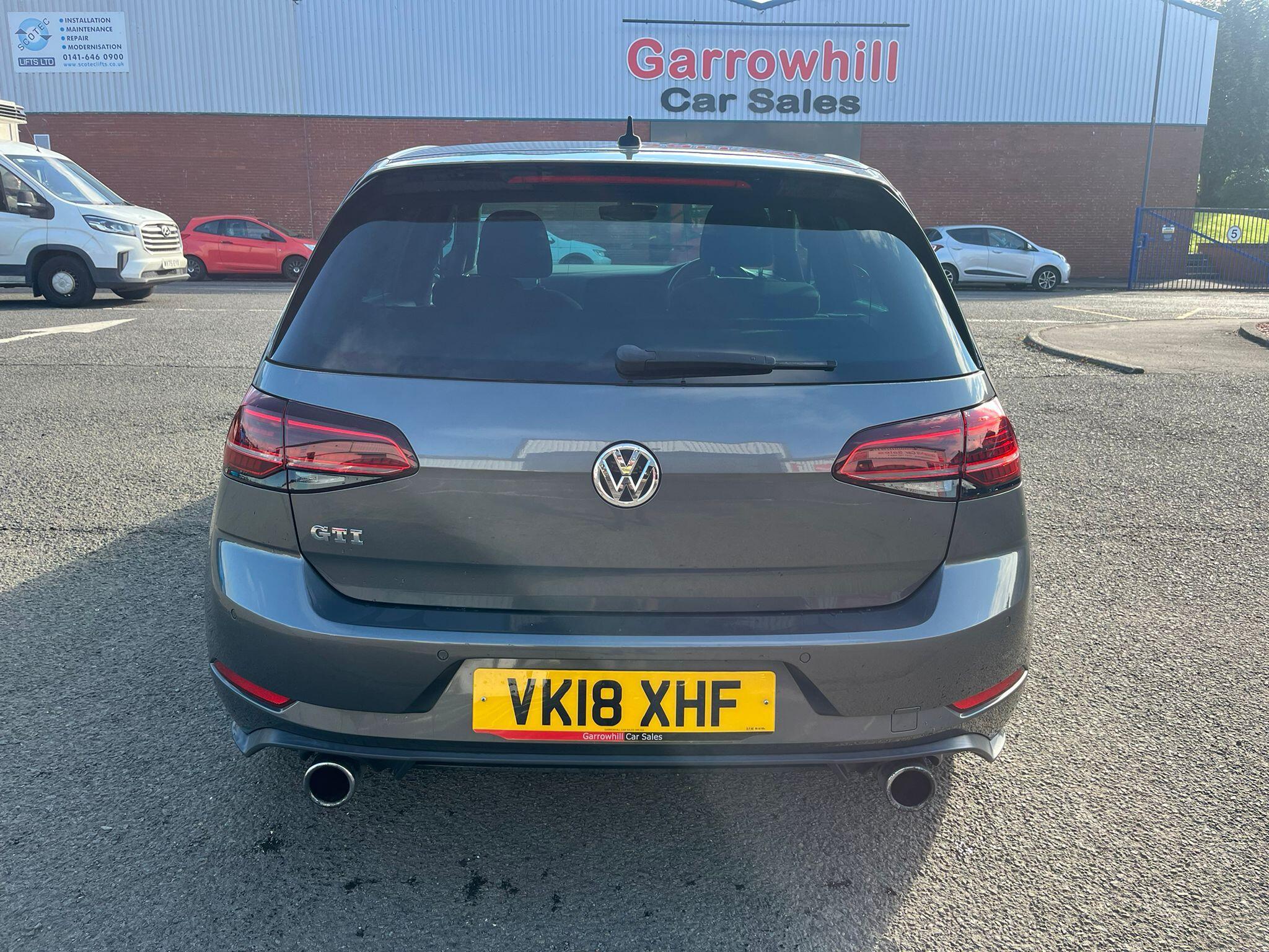 Volkswagen Golf view 6