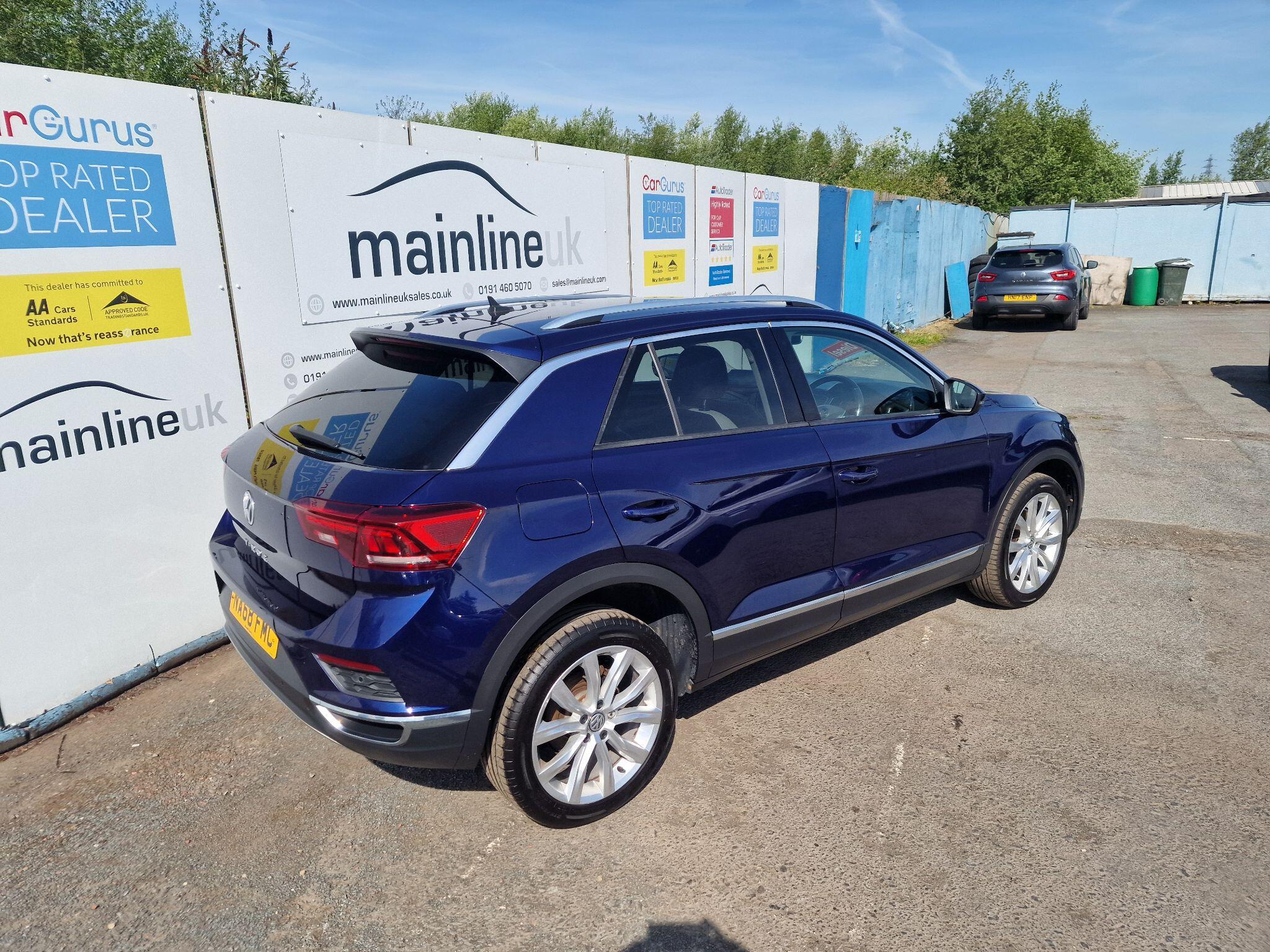 Volkswagen T-Roc view 38