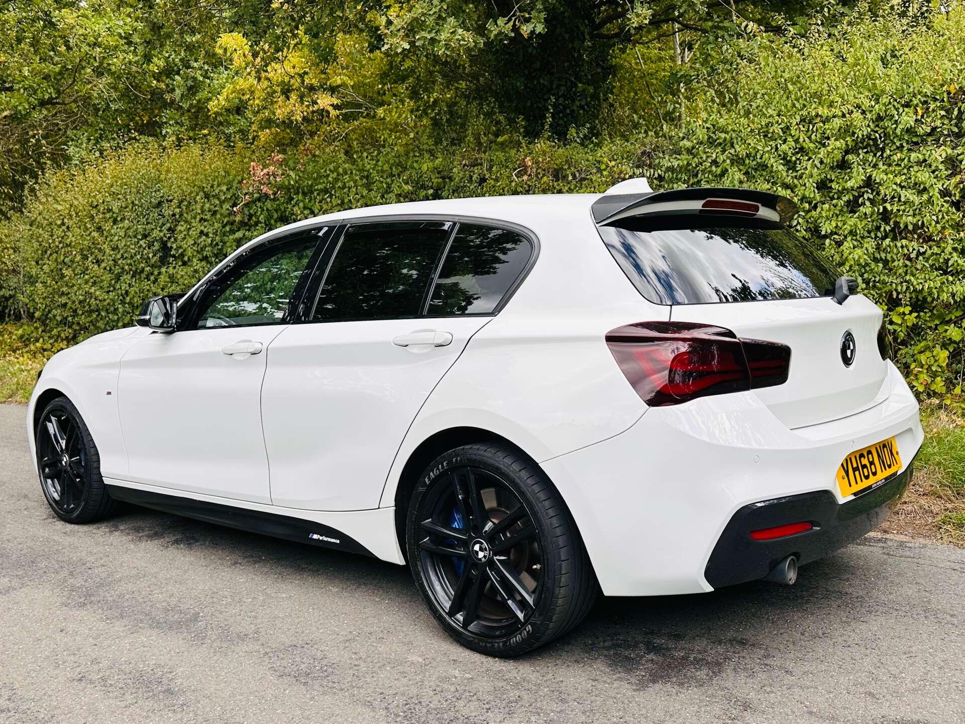 BMW 1 Series view 33