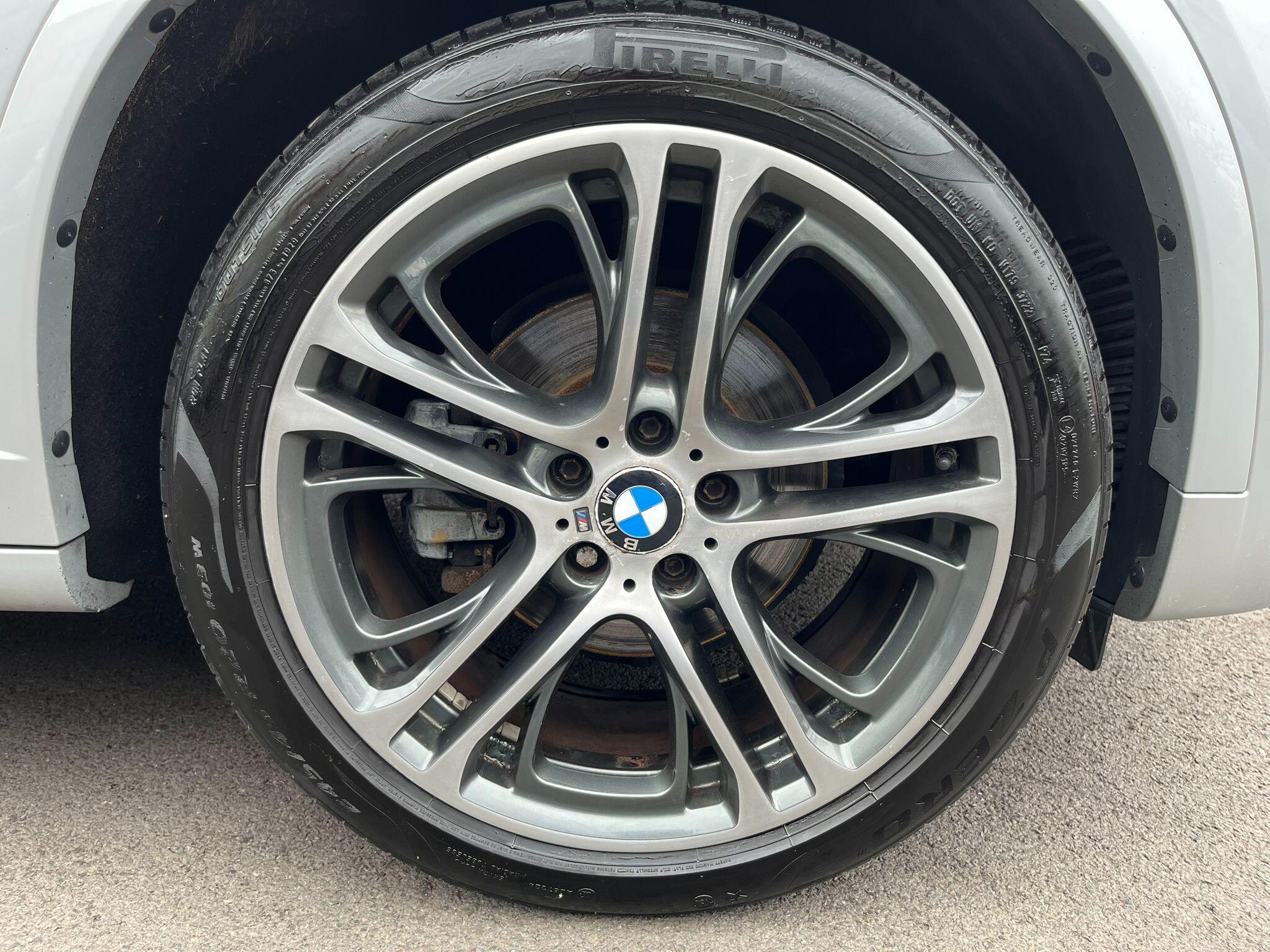 BMW X4 view 39