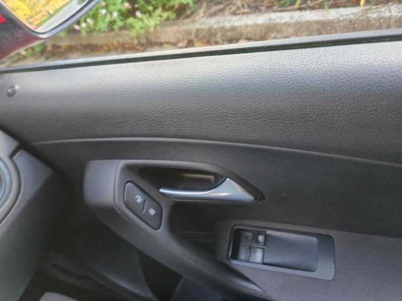2014 Volkswagen Polo image 27