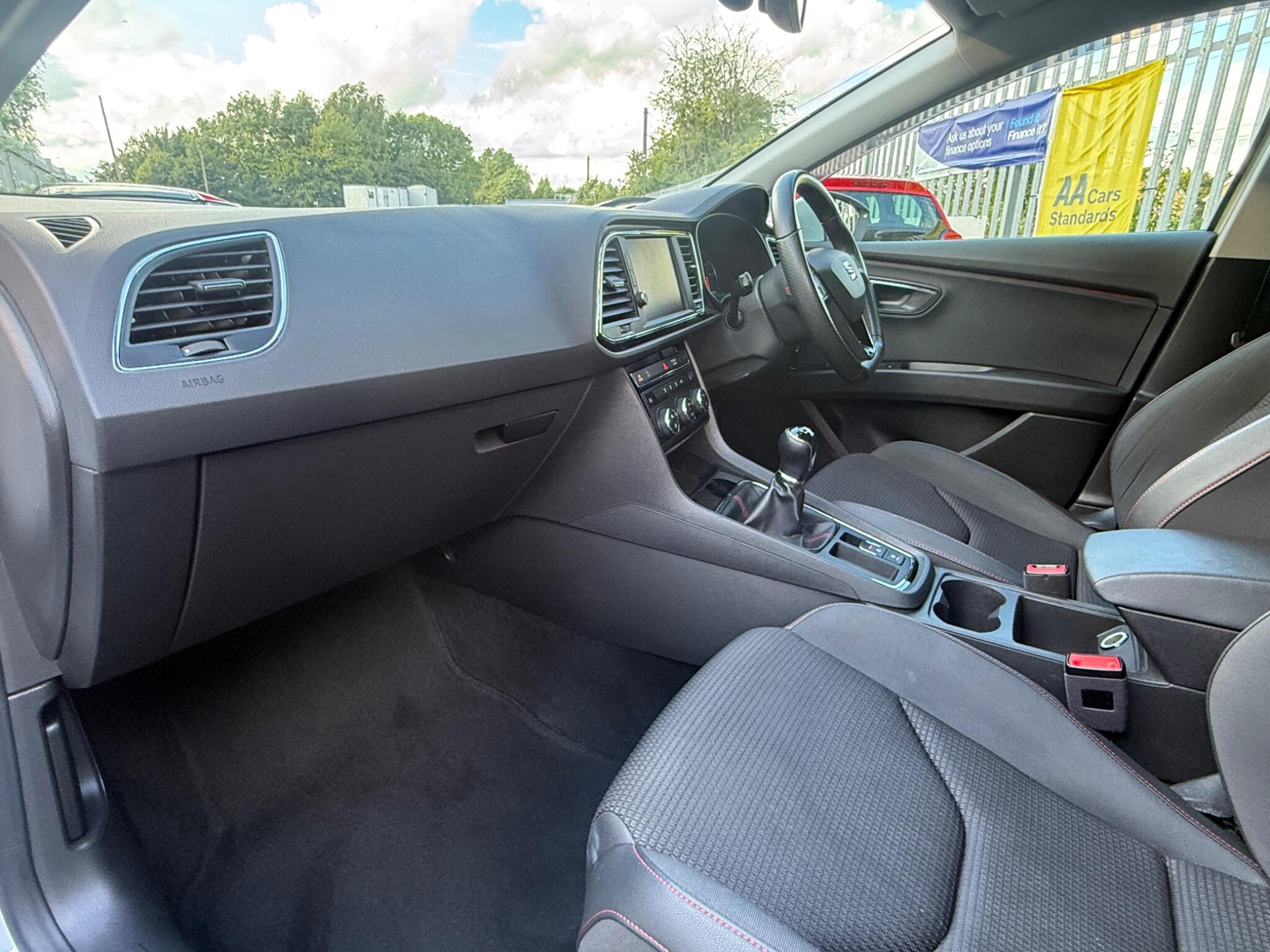 2018 SEAT Leon image 24