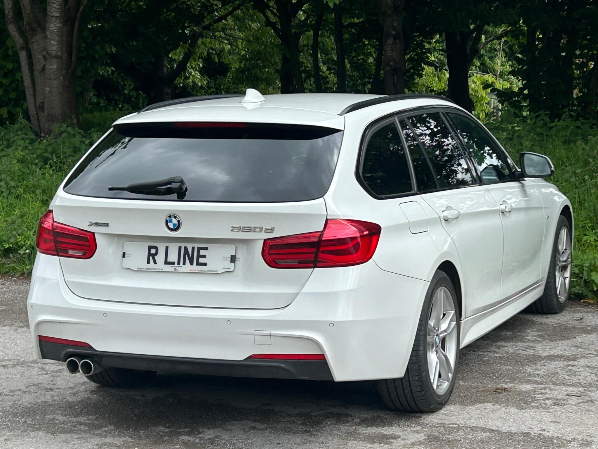 BMW 3 Series view 12