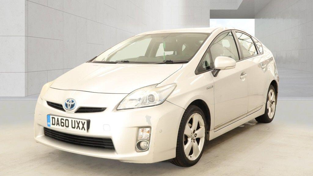 Toyota Prius view 2