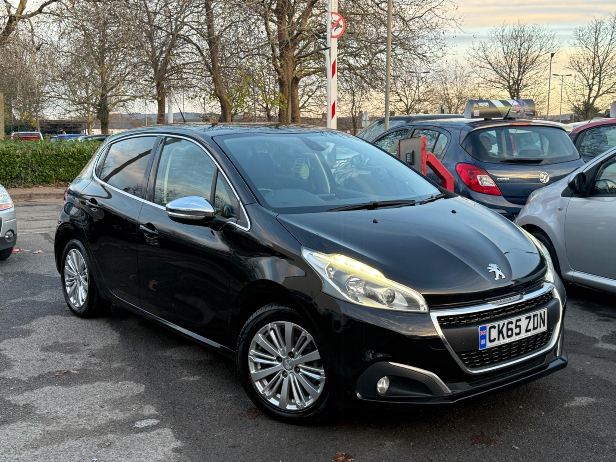 Peugeot 208 - Image 5