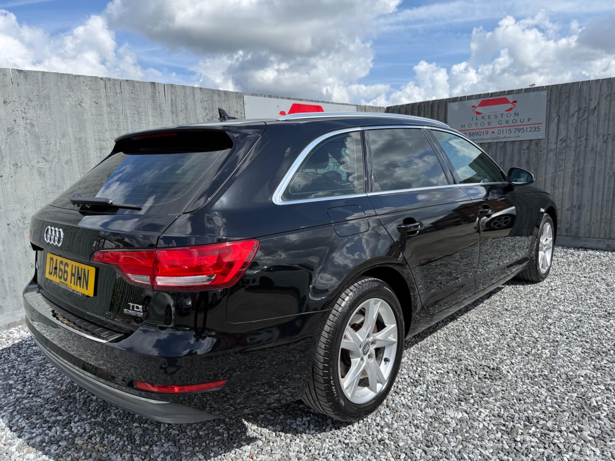2016 Audi A4 Avant 3.0 TDI V6 Sport S Tronic quattro Euro 6 (s/s) 5dr • 105,600 miles image 14