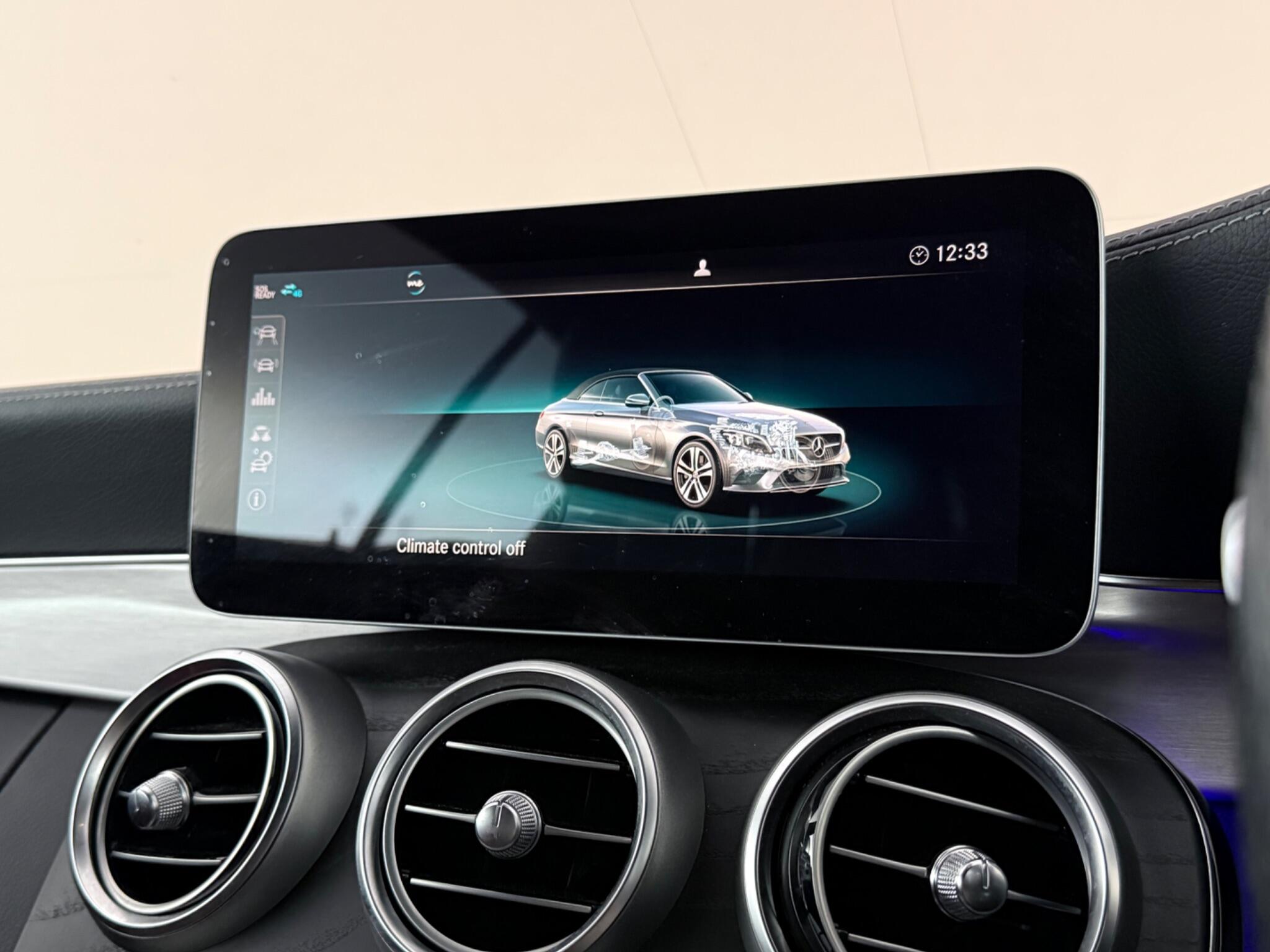 Mercedes-Benz C-Class view 28