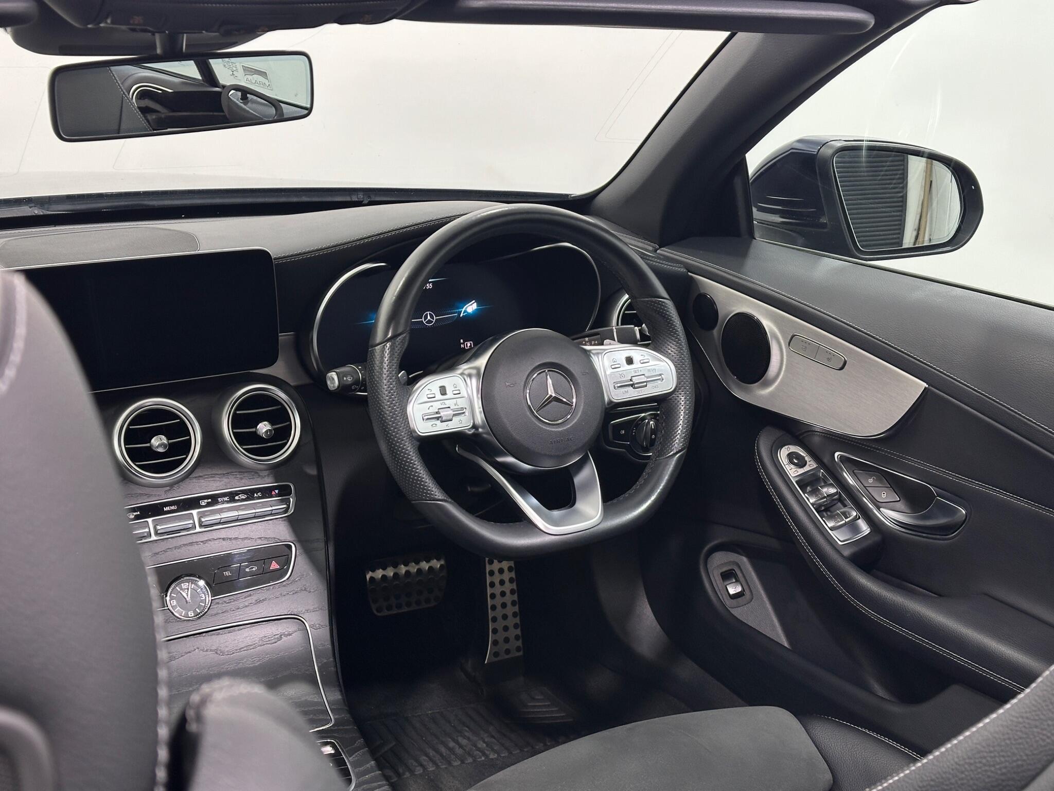 Mercedes-Benz C Class view 12