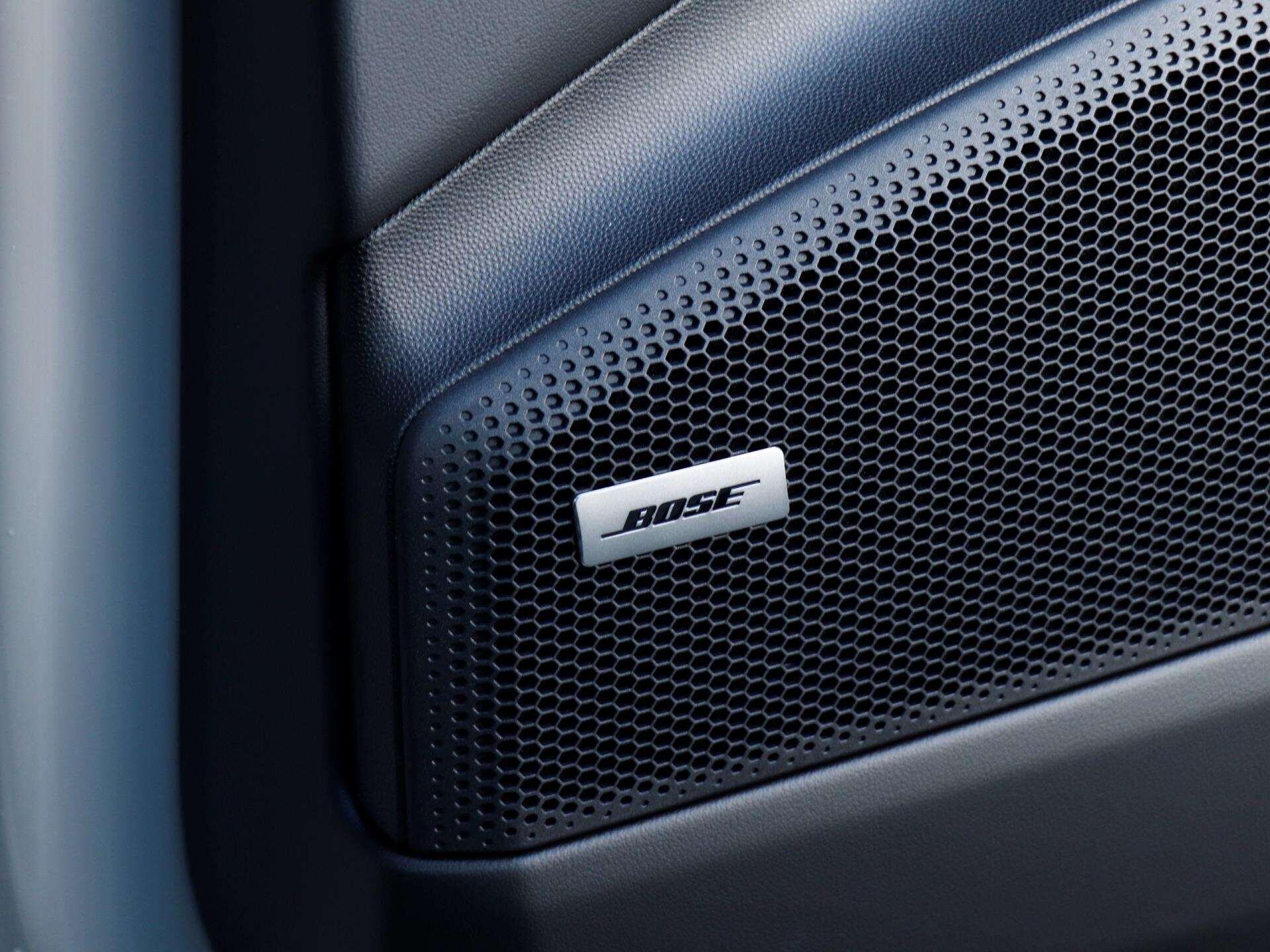 Porsche Macan view 21