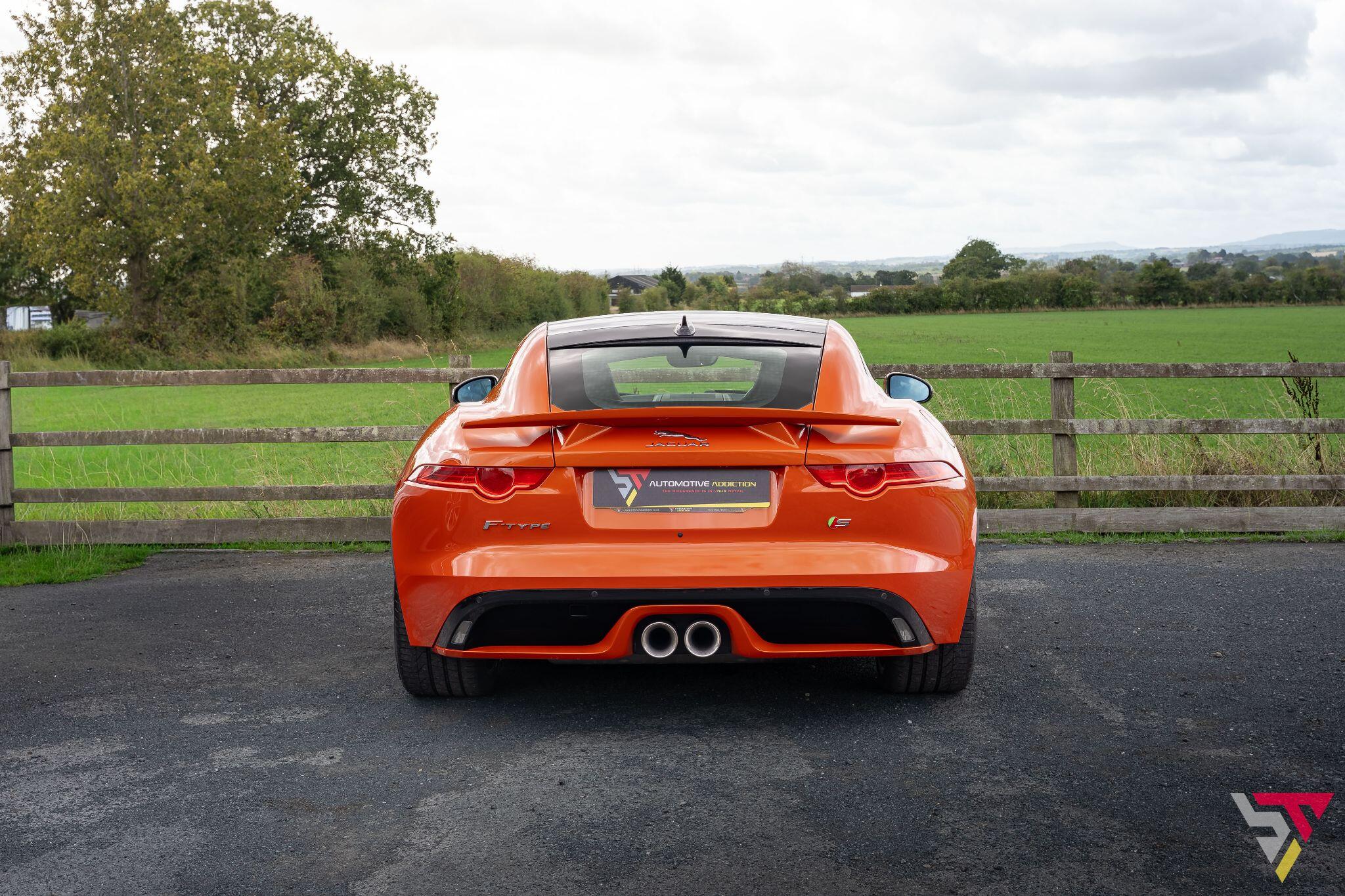 Jaguar F-Type view 15
