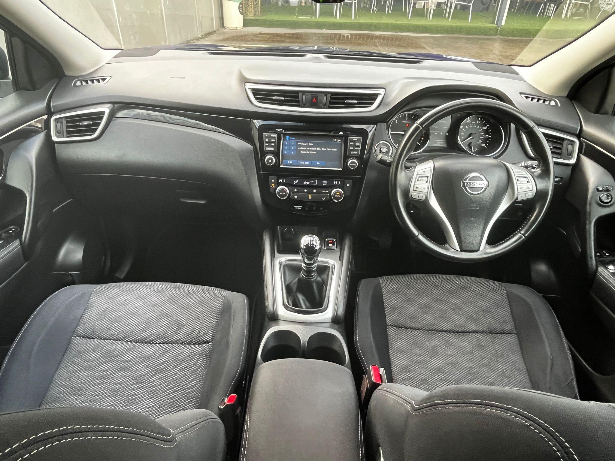 2015 Nissan Qashqai 1.5 dCi Acenta Premium 2WD Euro 5 (s/s) 5dr • 108,000 miles image 12