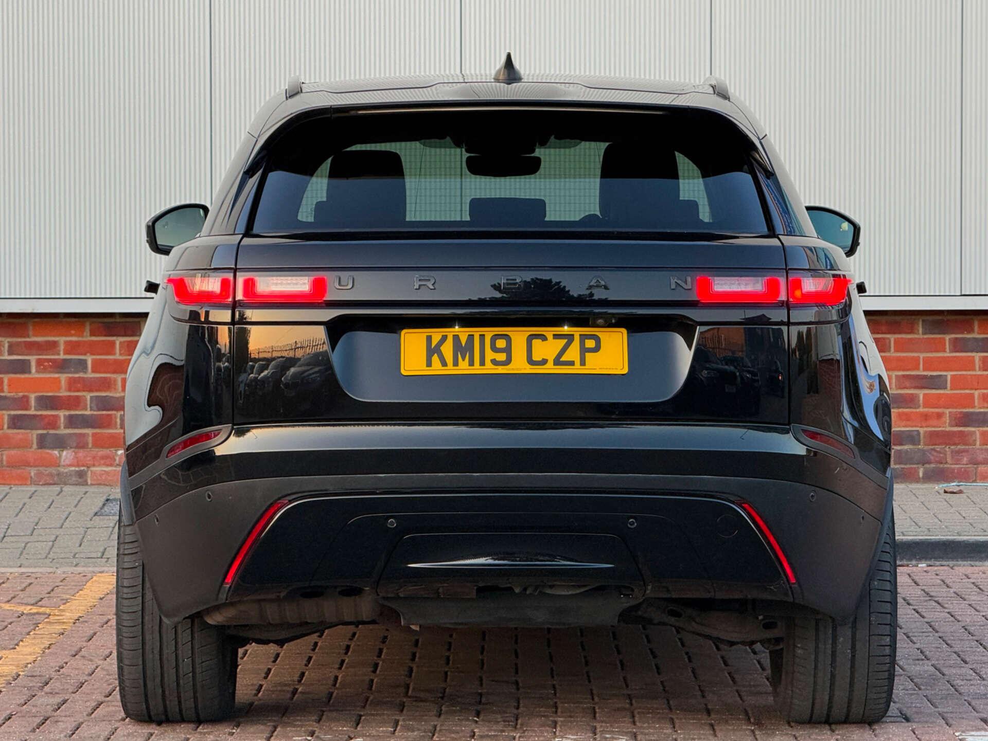 Land Rover Range Rover Velar view 11