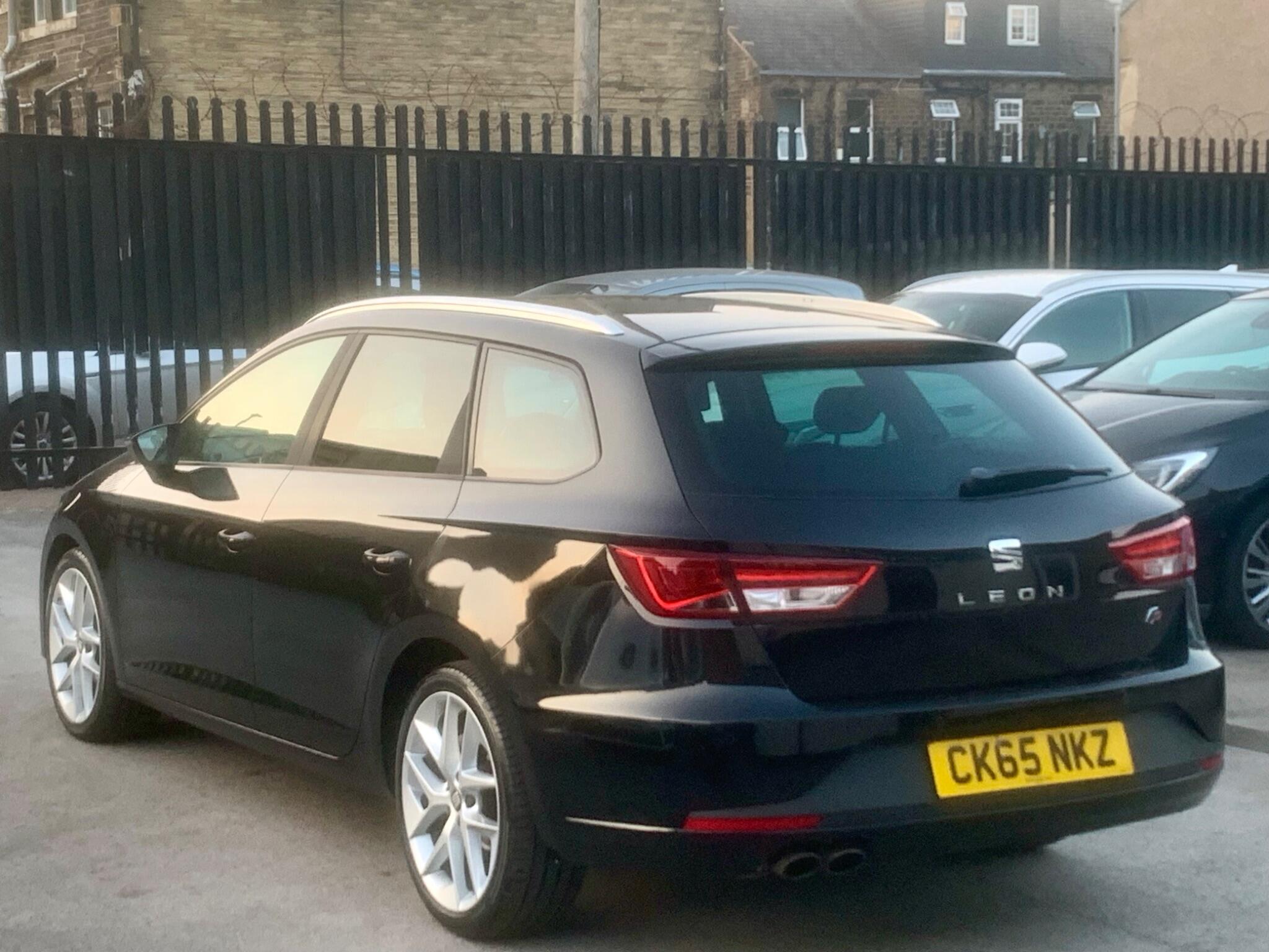 Seat Leon Leon view 6
