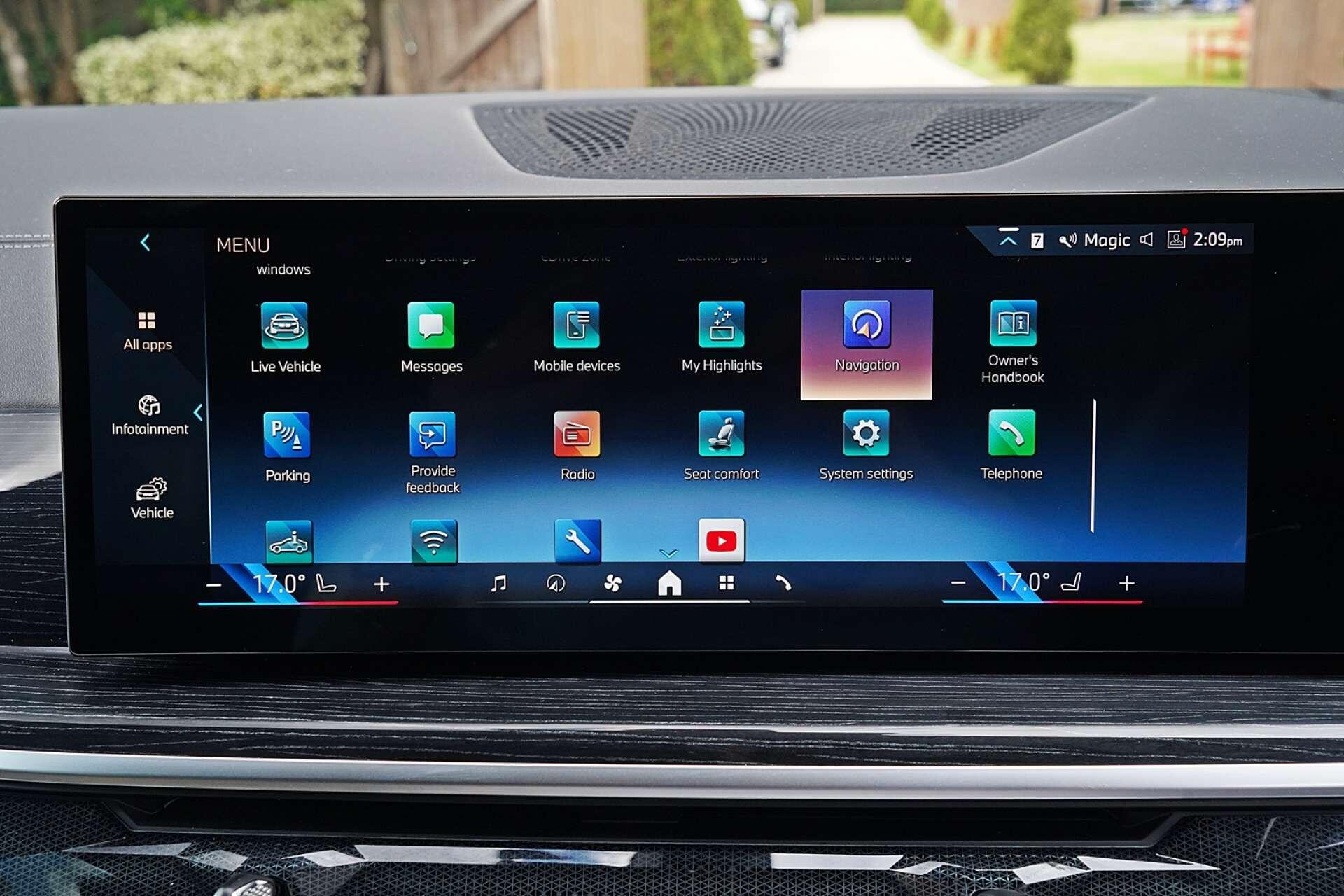 BMW X5 view 26