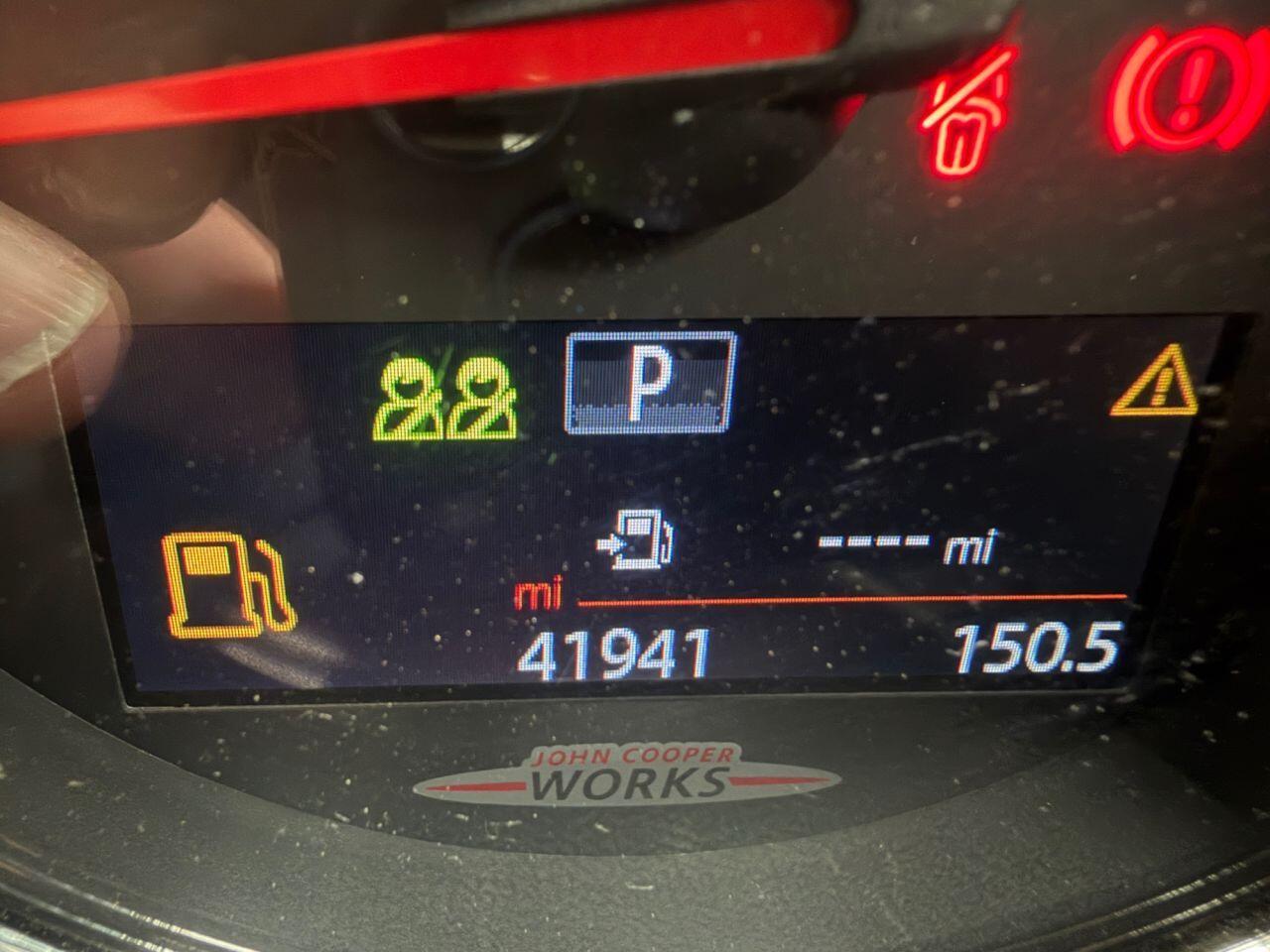 Mini Cooper view 36