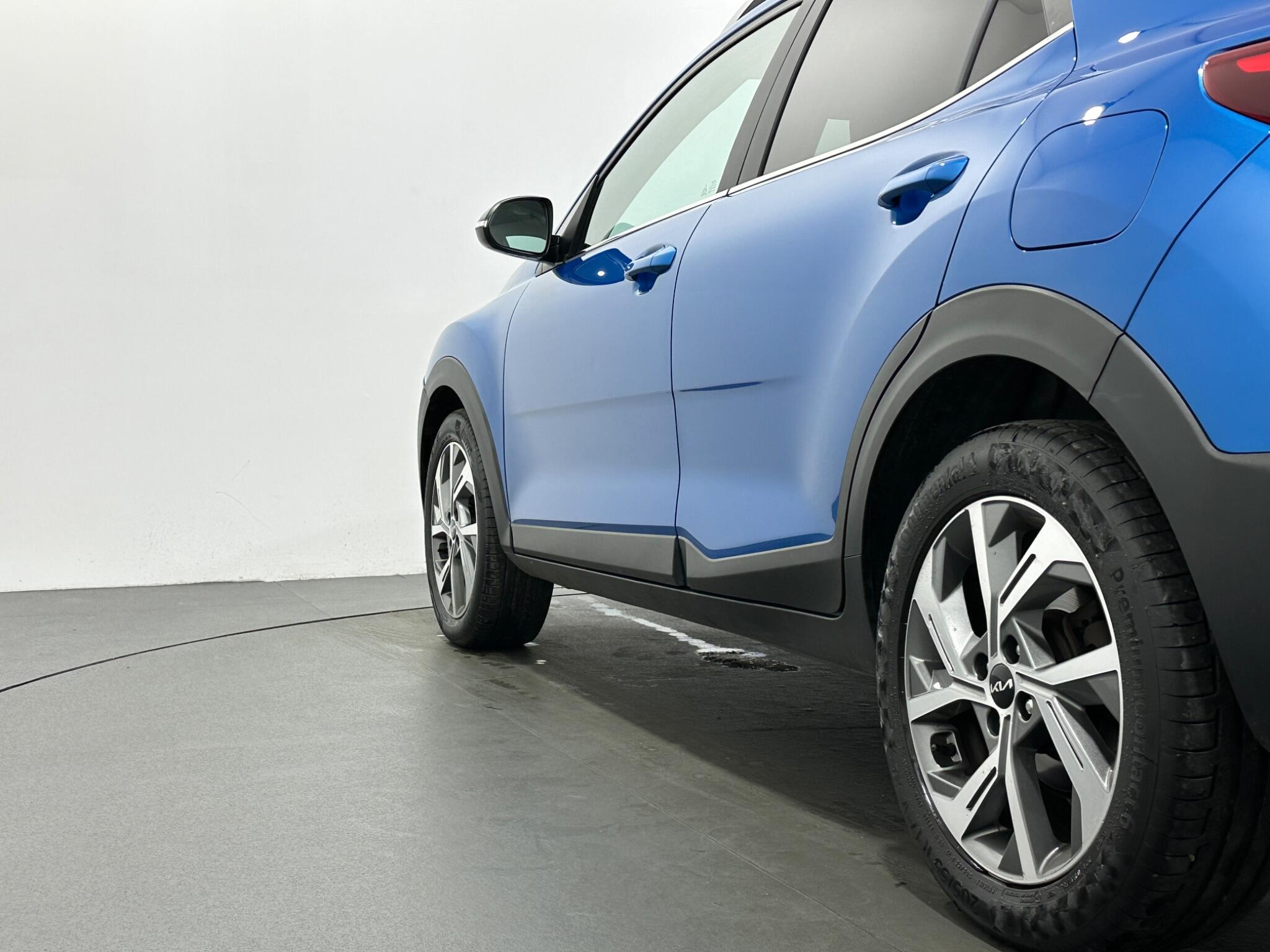 Kia Stonic view 45