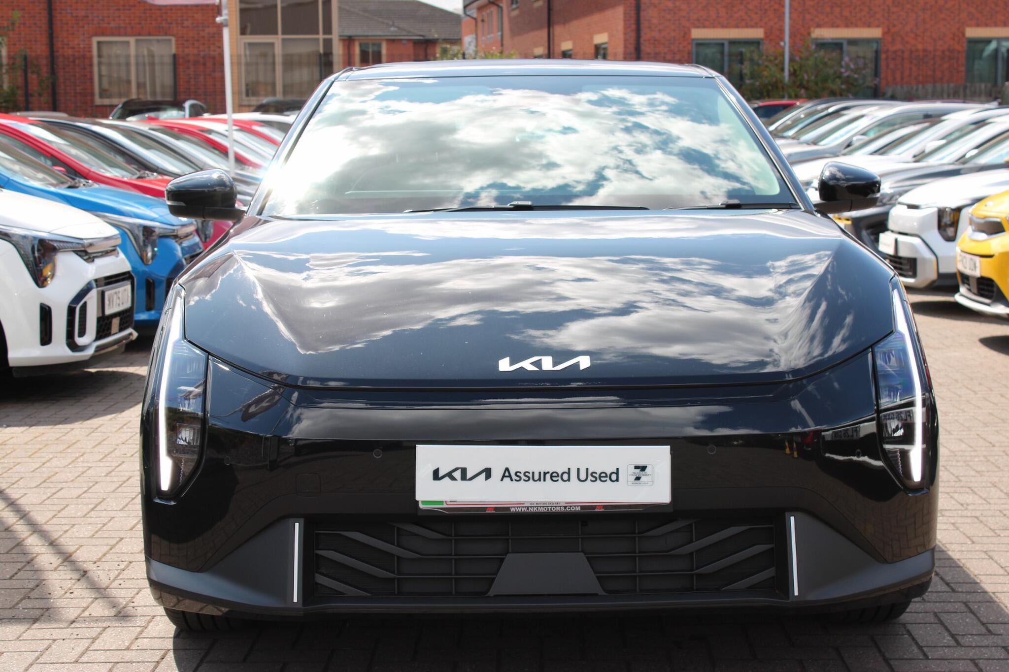 Kia Kia EV4 view 3