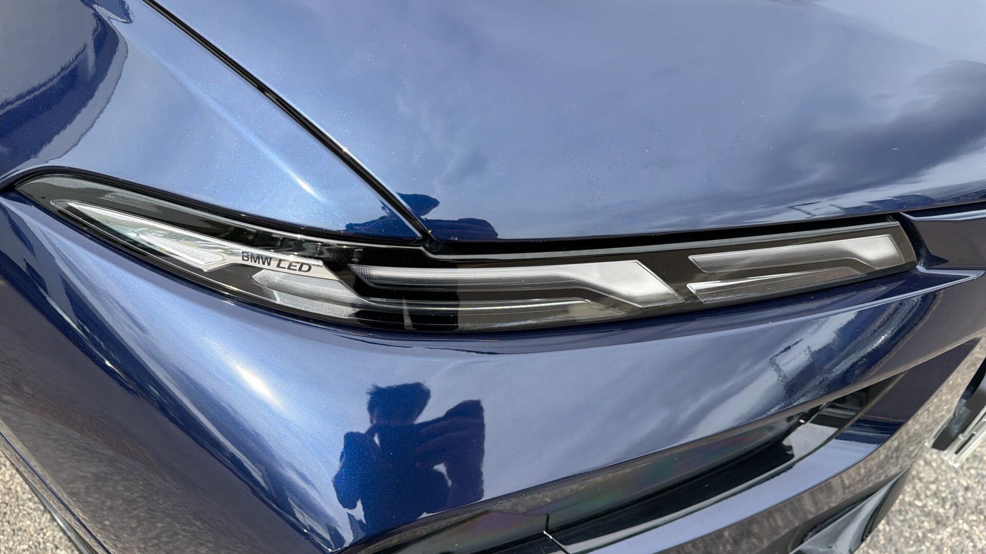 BMW X7 view 22