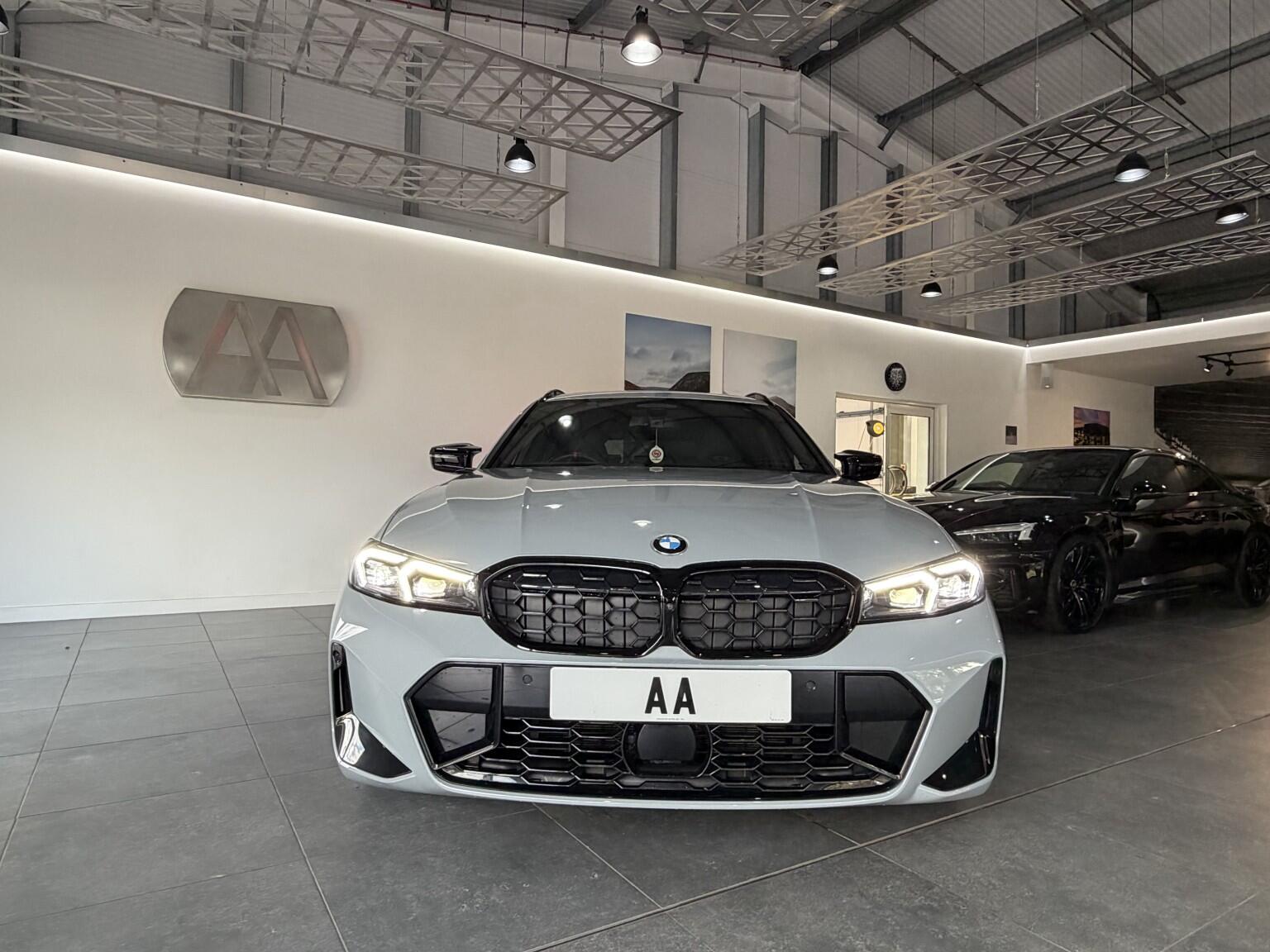 BMW 3 Series view 20