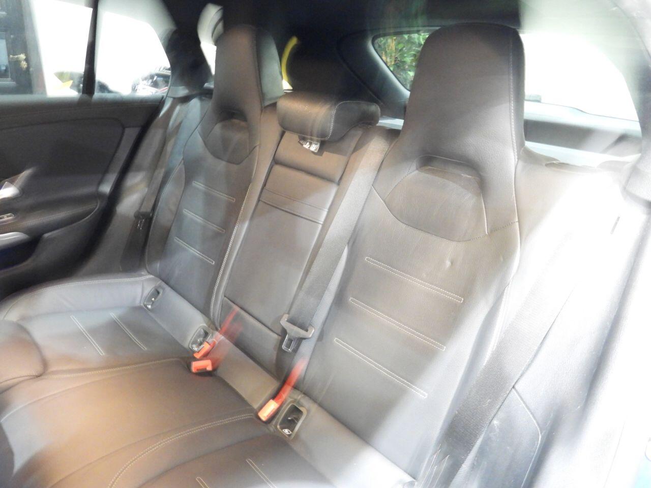 Mercedes-Benz Cla view 27