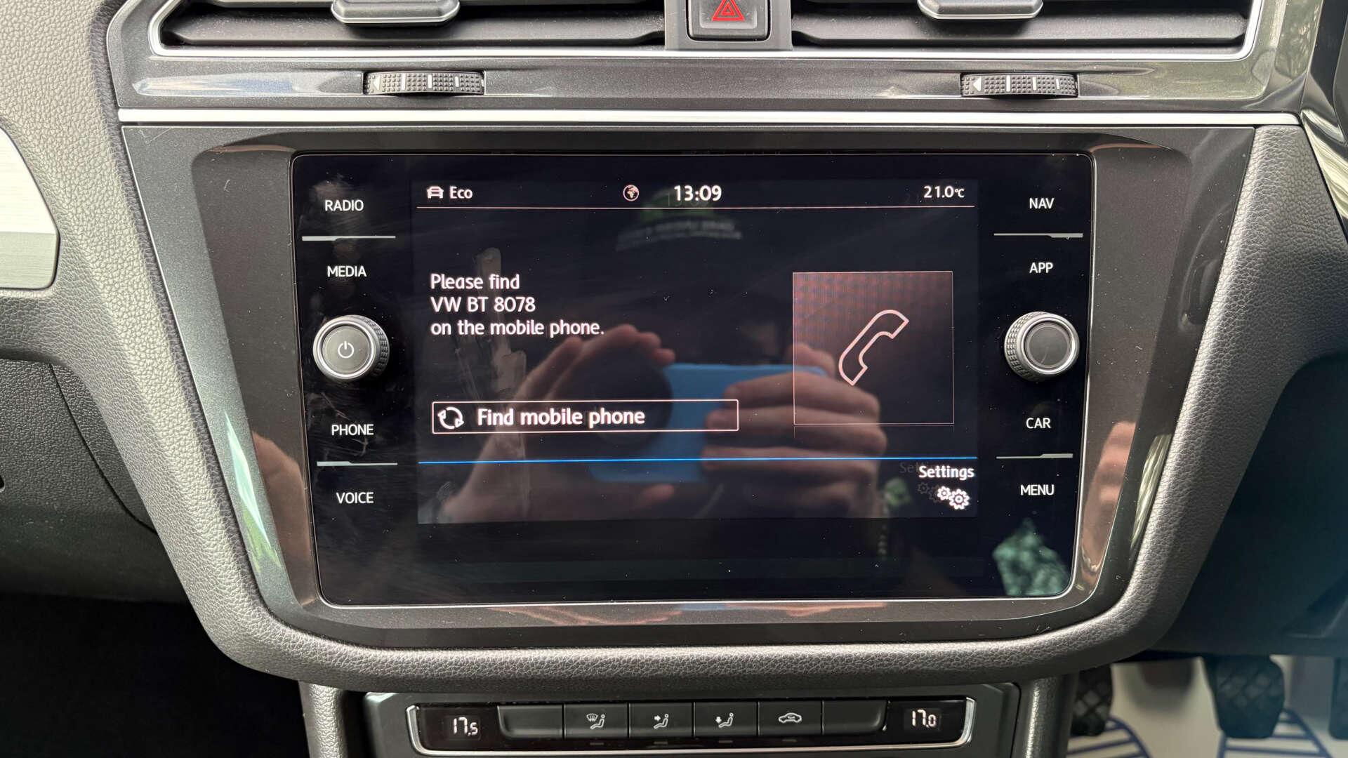Volkswagen Tiguan view 29