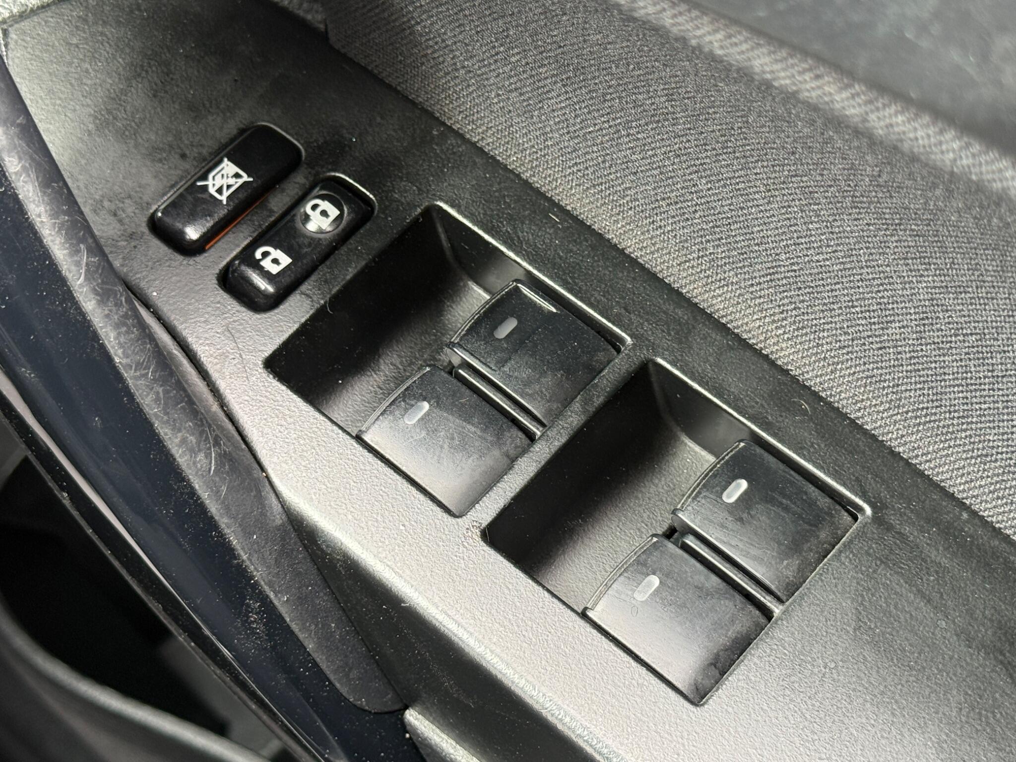 Toyota Auris - Image 65