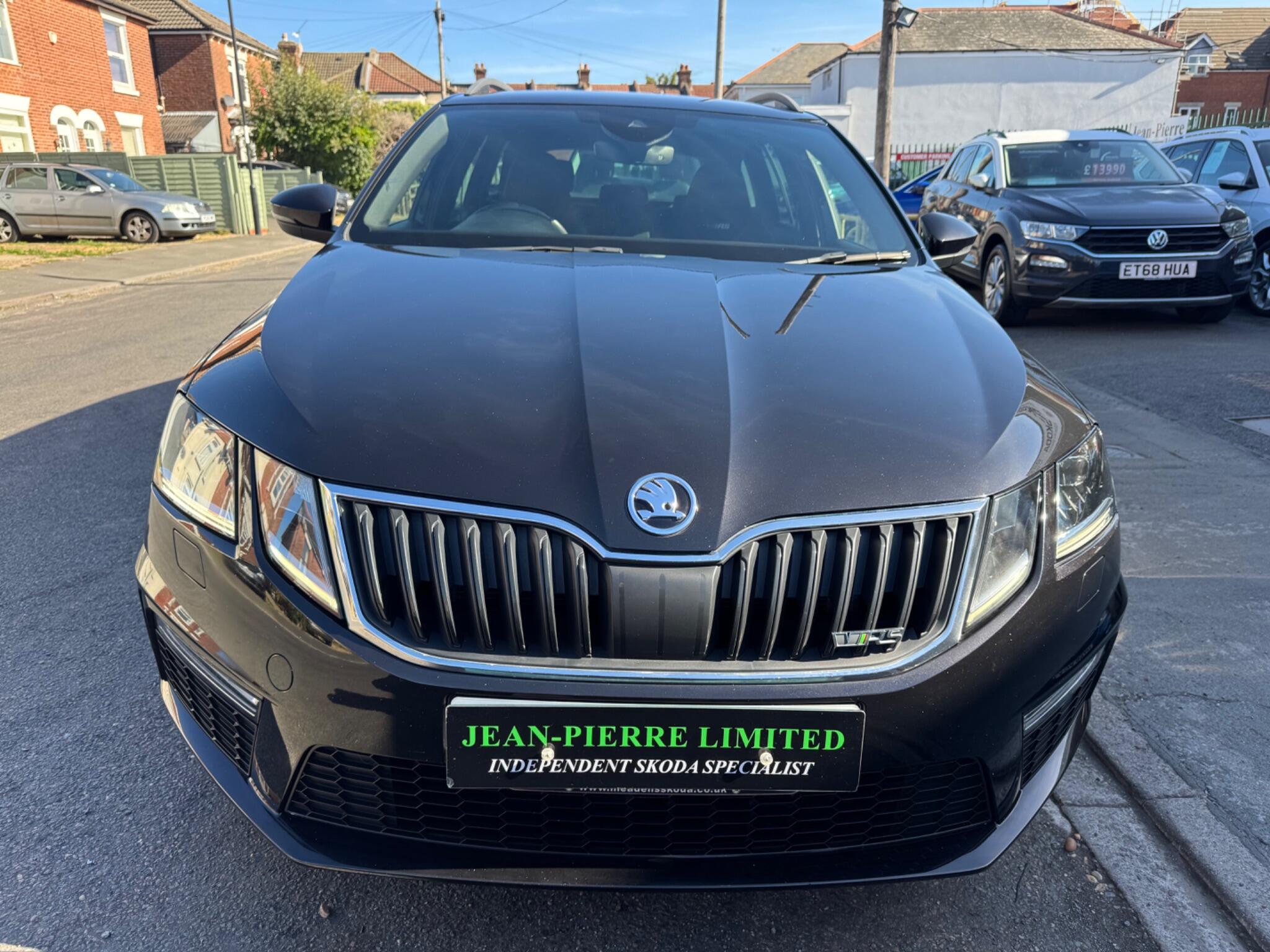 Skoda Octavia view 2