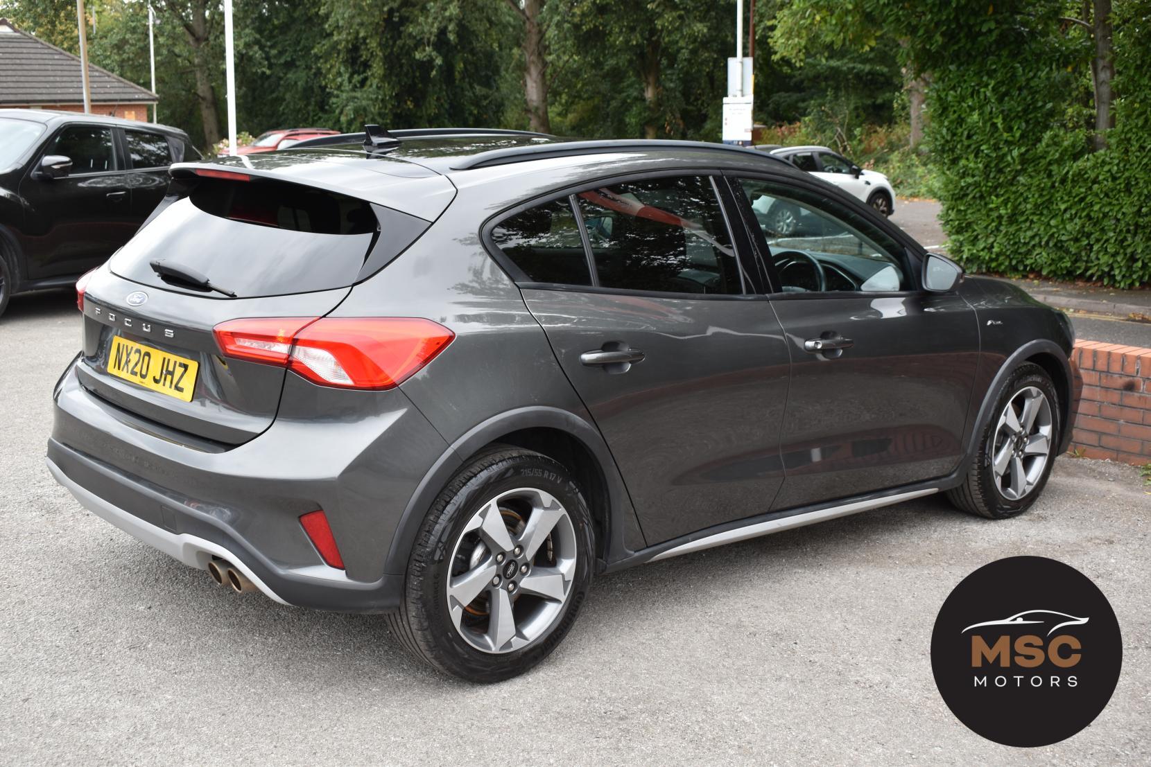 Ford Focus view 17