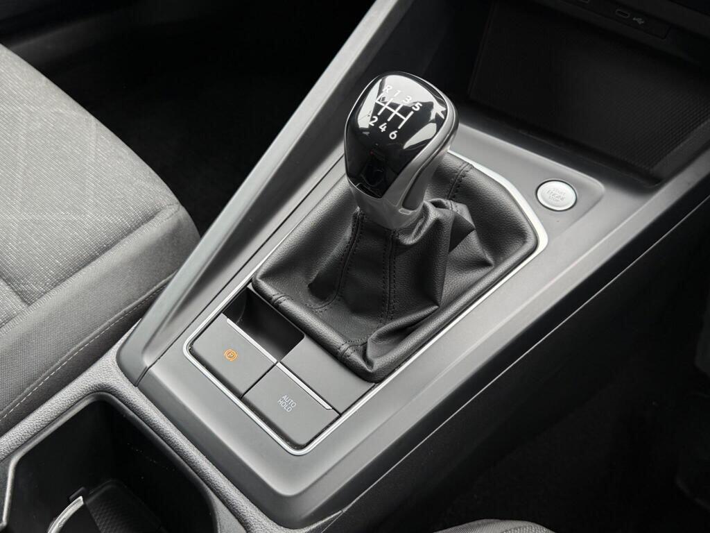 Volkswagen Golf view 38