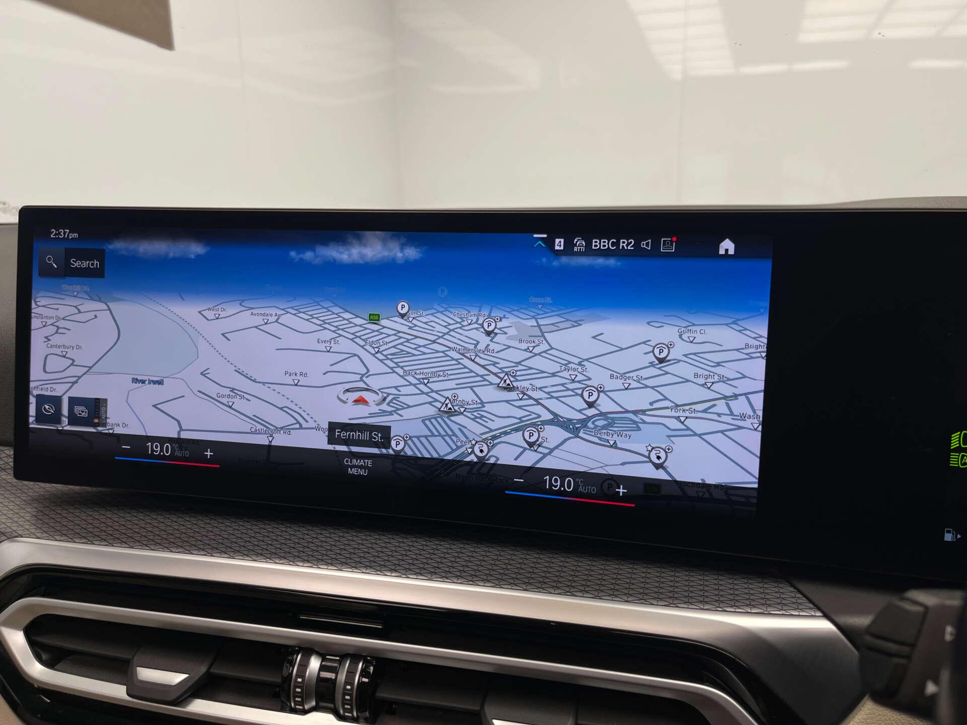 BMW 3 Series view 22