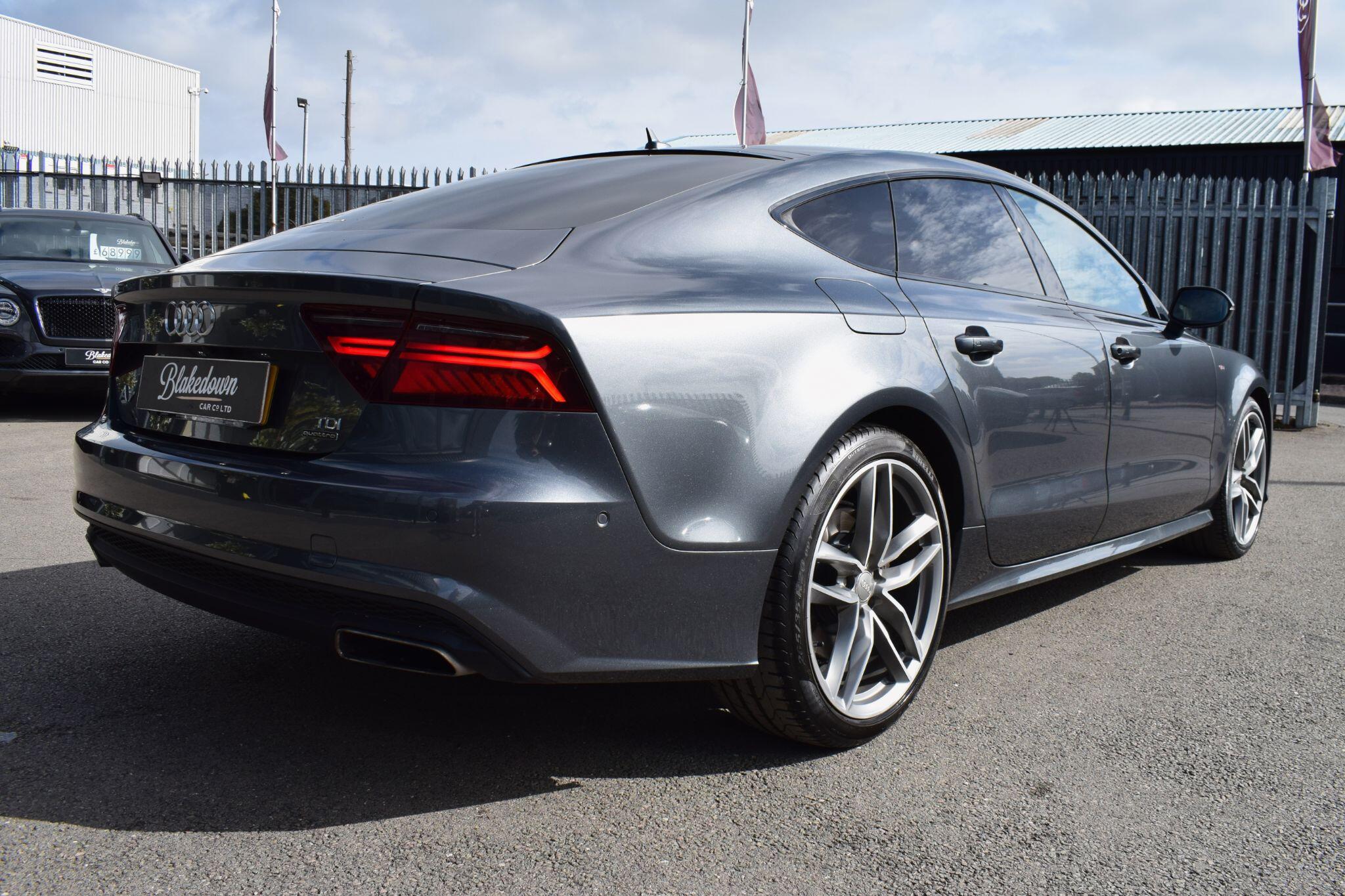 Audi A7 view 7