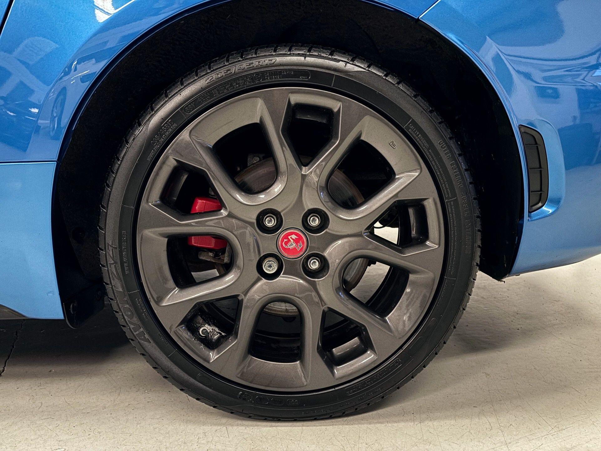 Abarth 124 Spider view 39