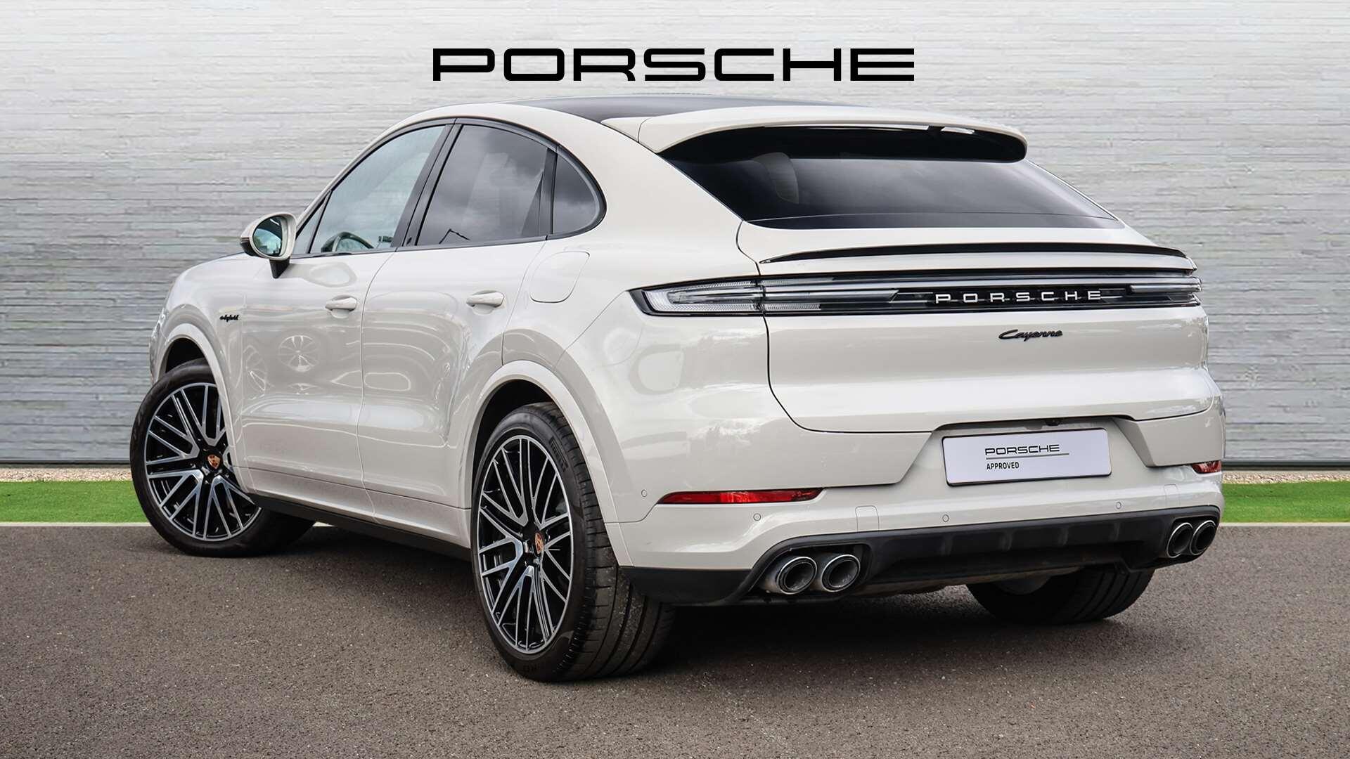 Porsche Cayenne view 4