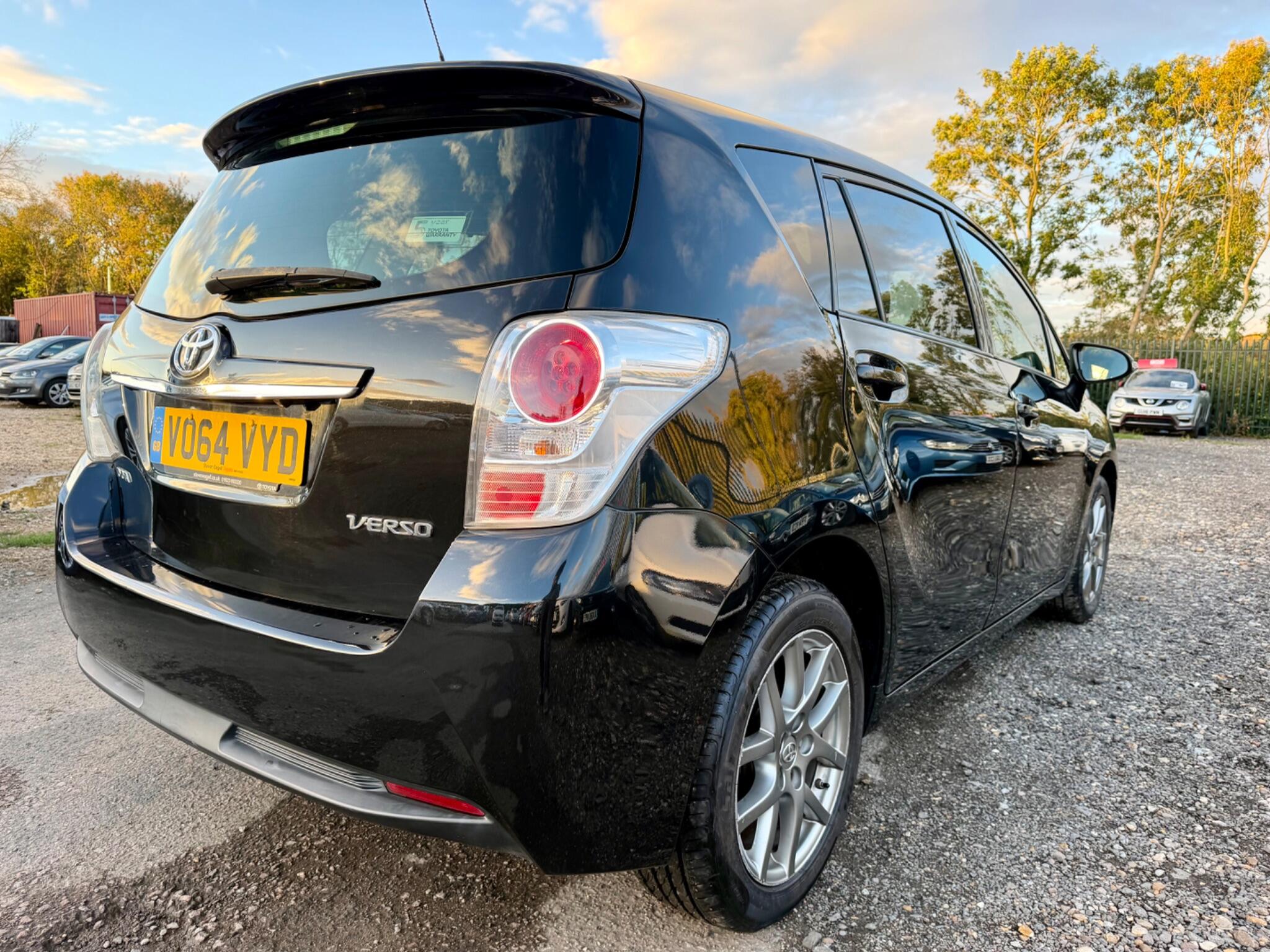 Toyota Verso view 20