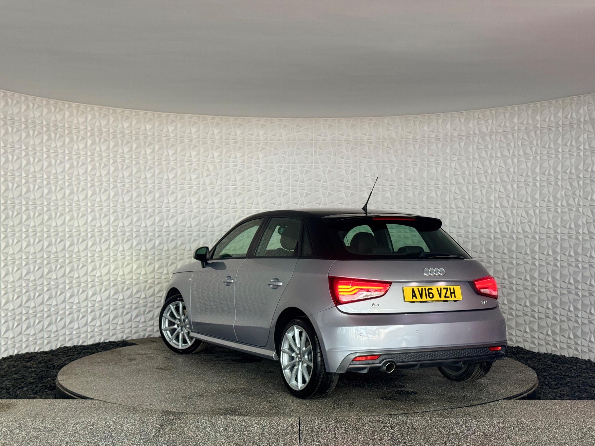 Audi A1 view 3