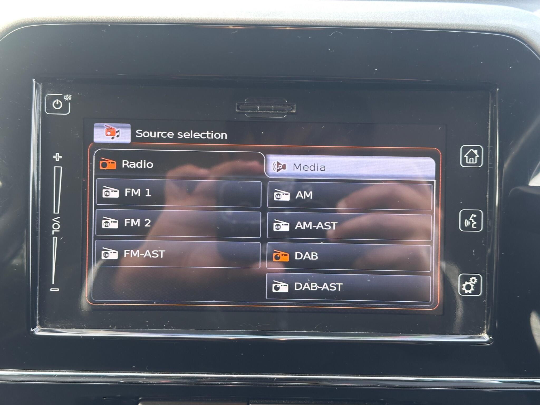 Suzuki Vitara view 50
