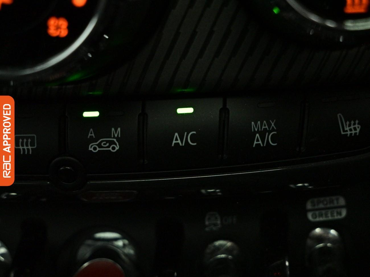 MINI Countryman view 18