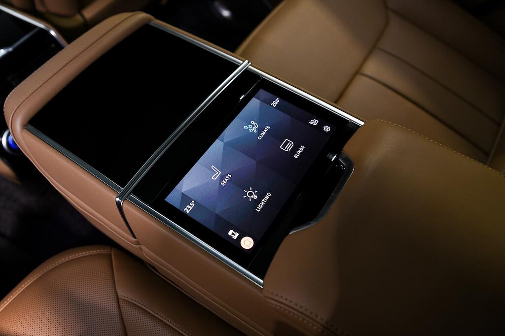 Land Rover Range Rover view 26