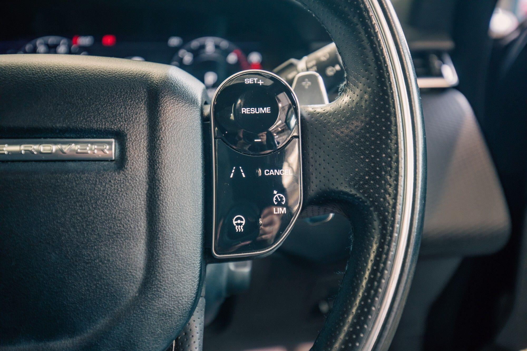 Land Rover Range Rover Velar view 14