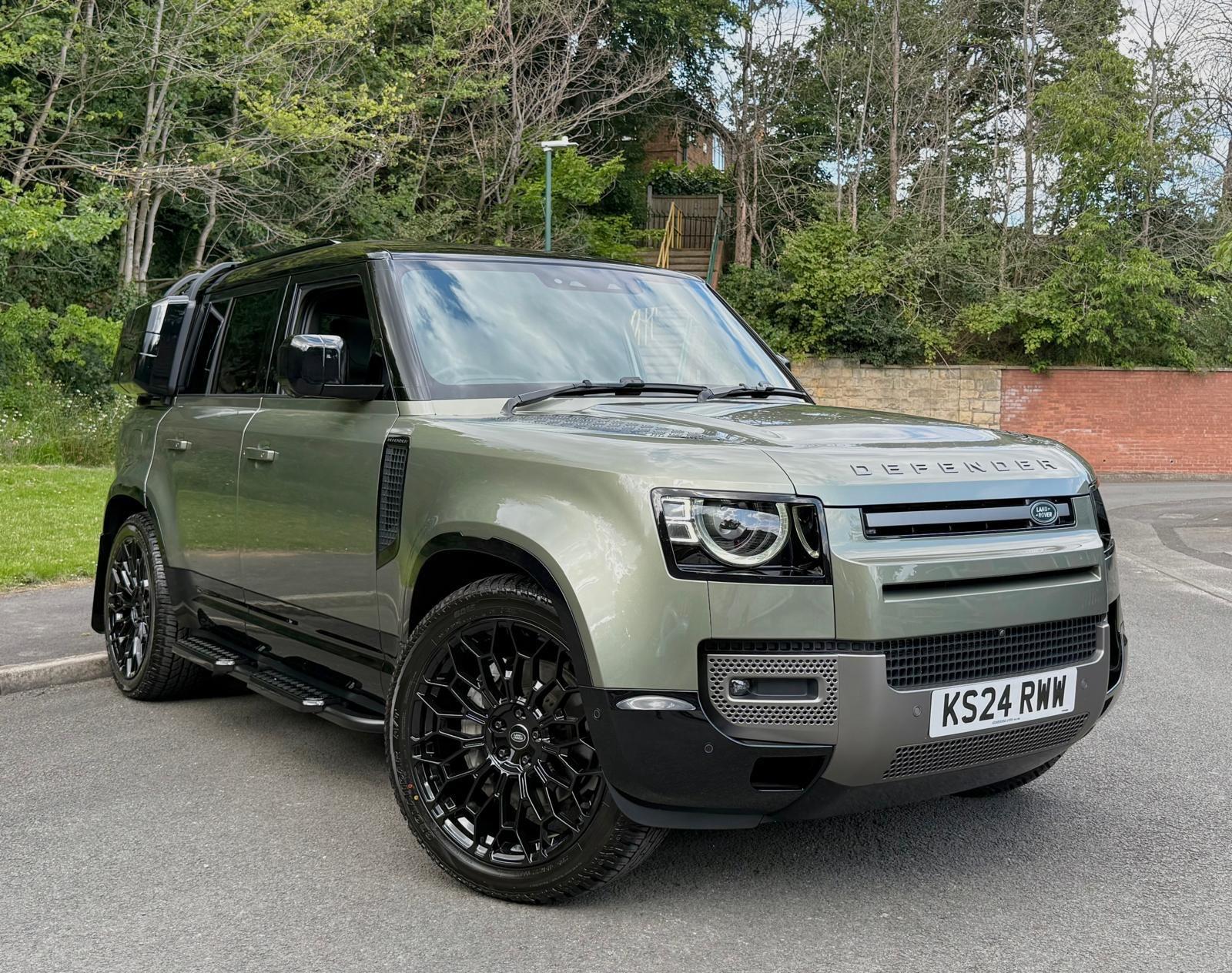 2024 Land Rover Defender in Green for sale