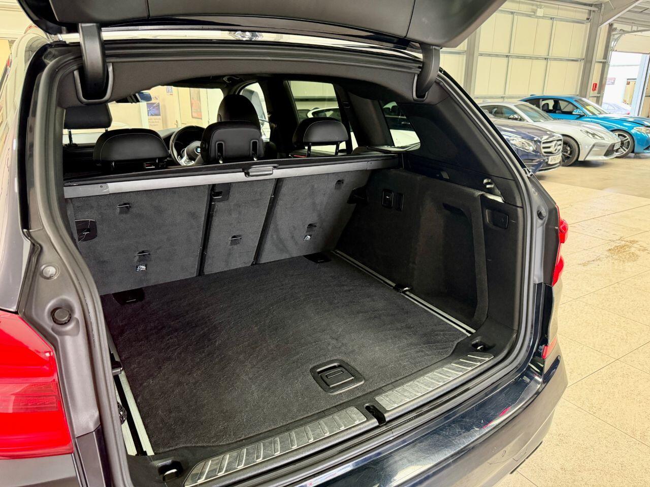 BMW X3 view 32