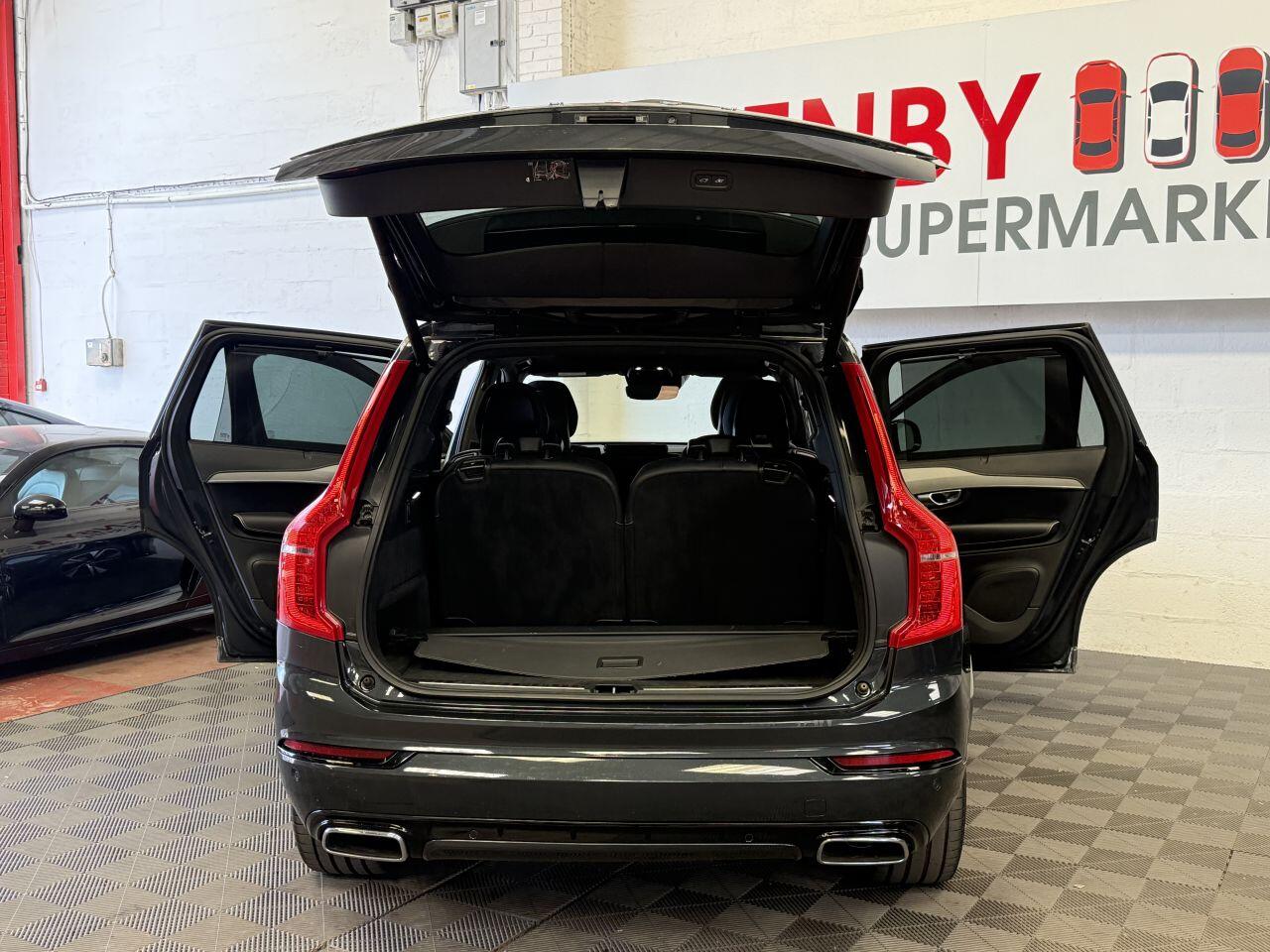 Volvo XC90 view 15