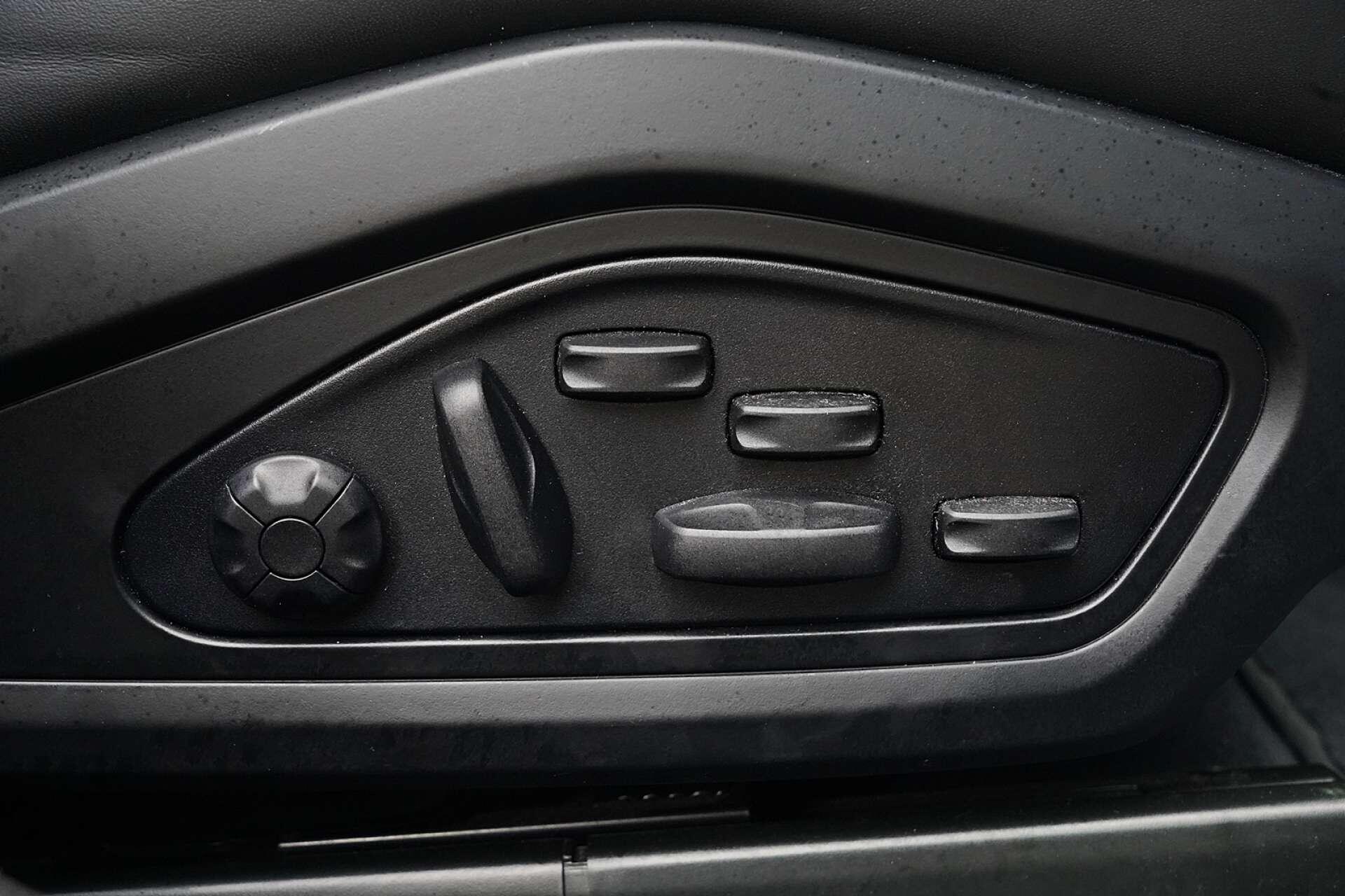 Porsche Taycan view 20