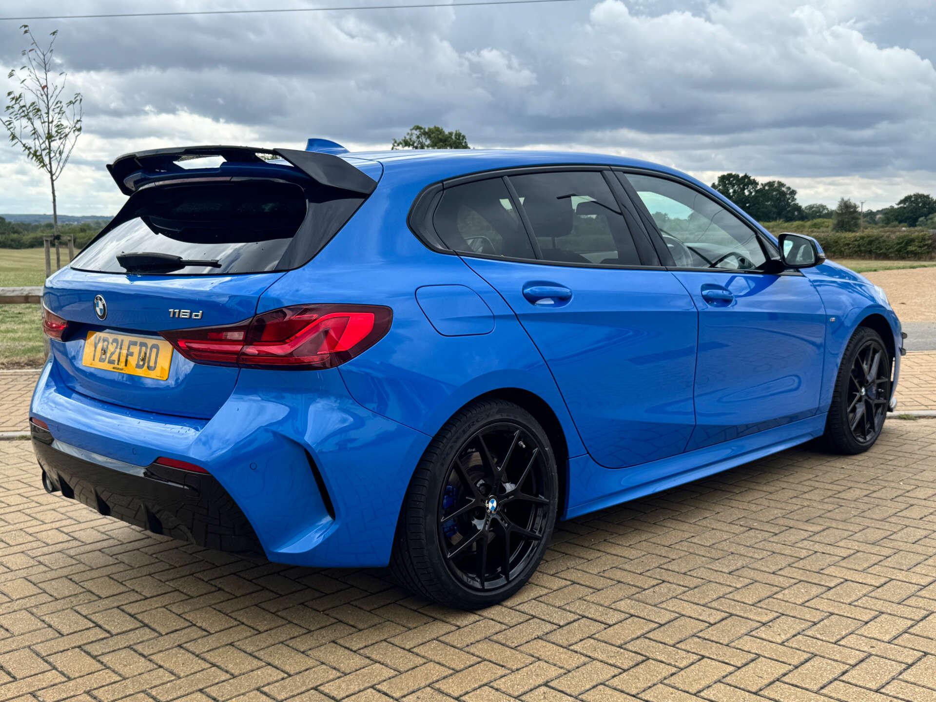 BMW 1 Series view 15