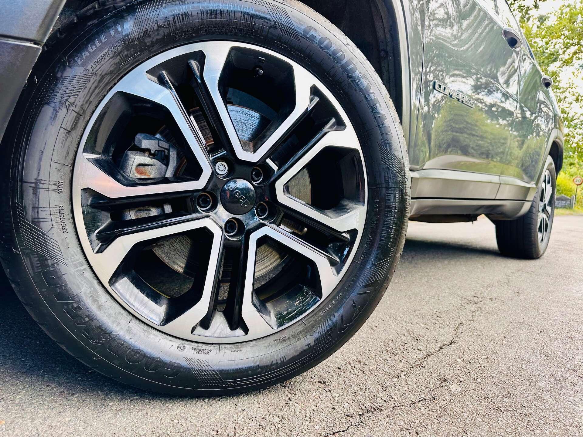 Jeep Compass view 32