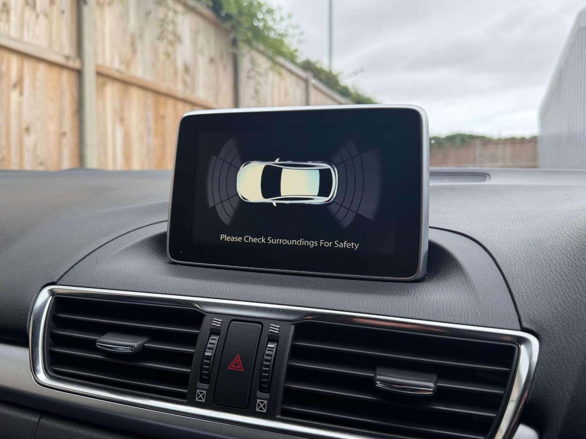 Mazda Mazda3 view 18