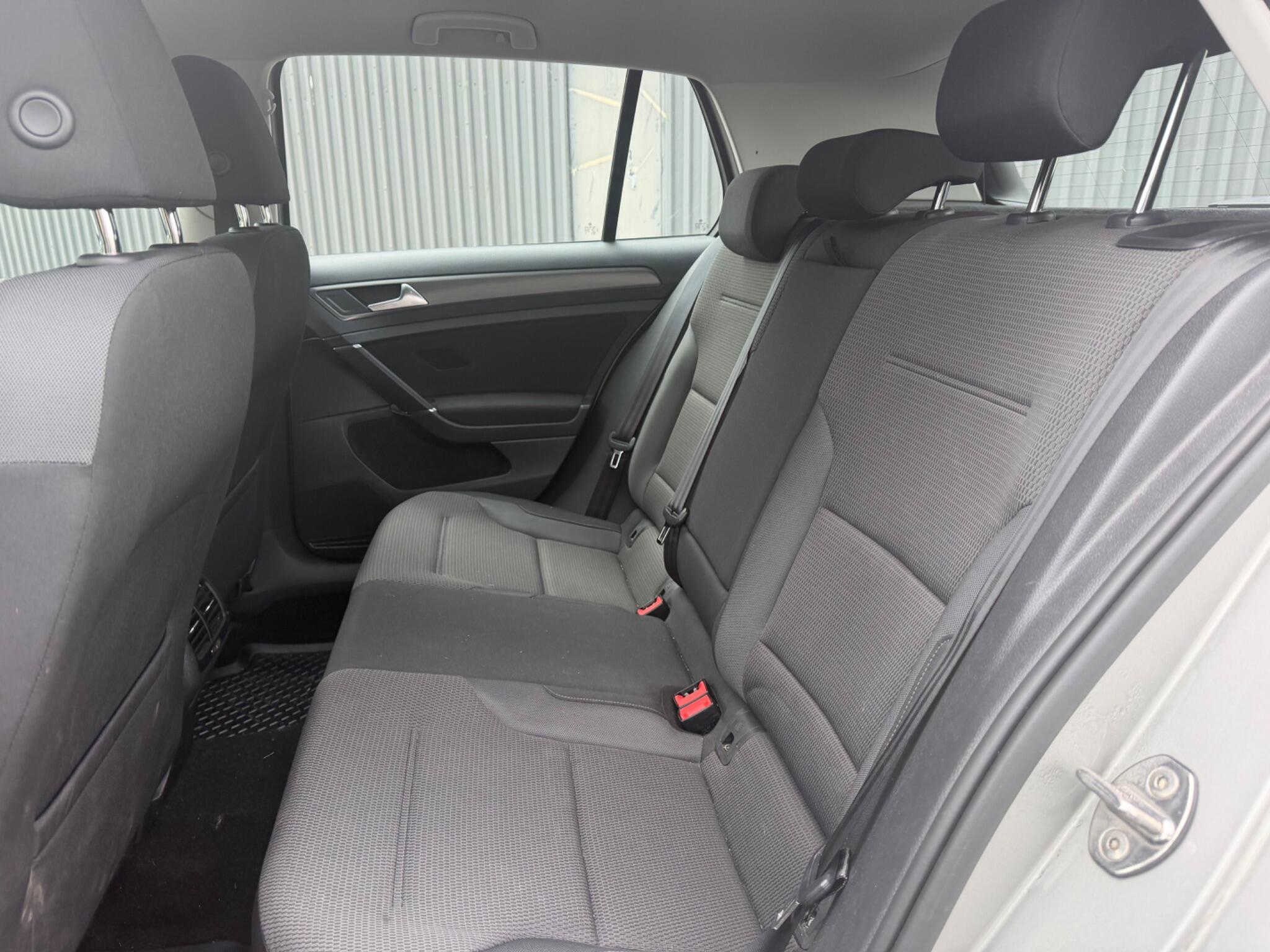 Volkswagen E-Golf view 11